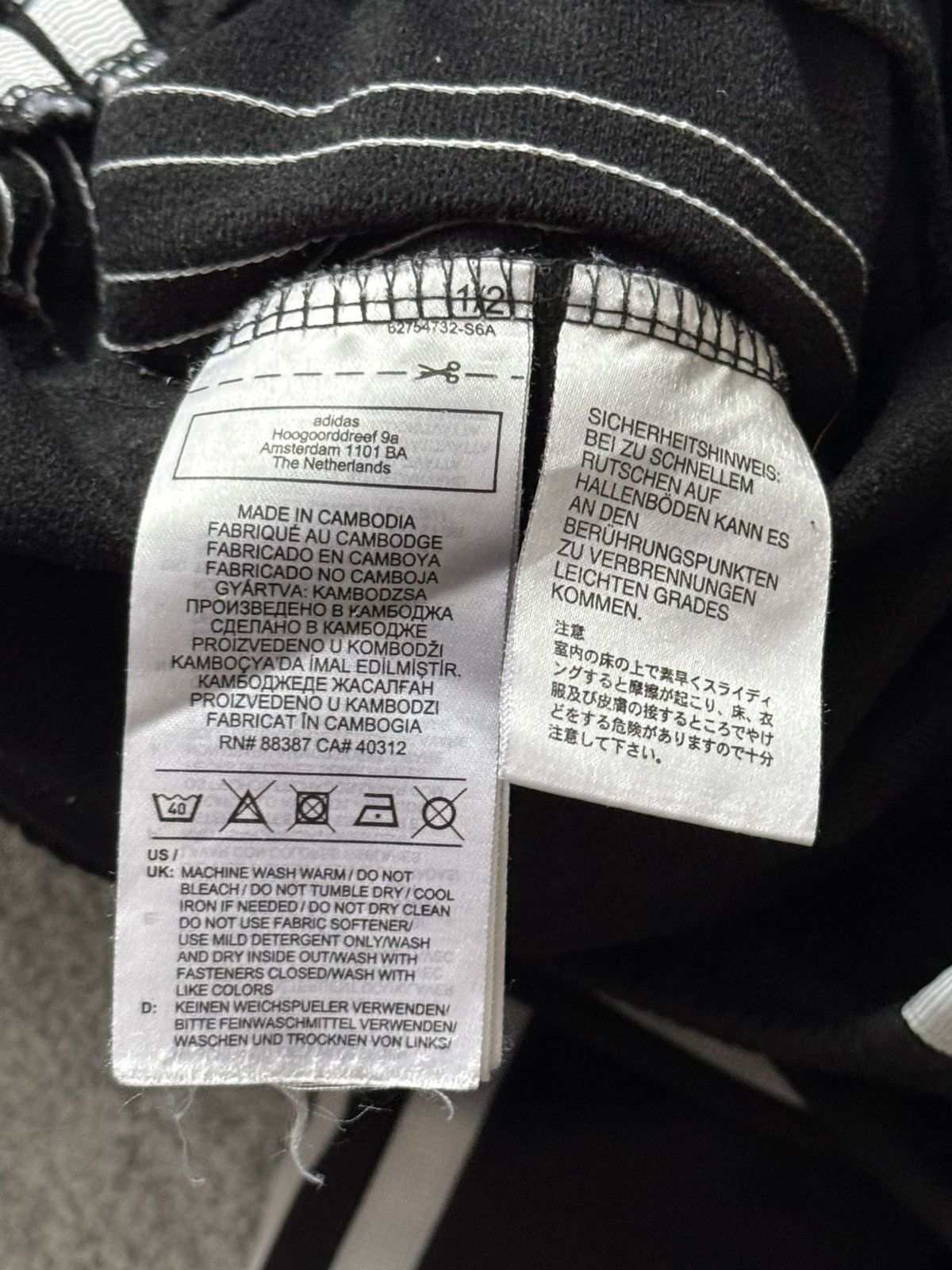 Adidas × Vintage Adidas Wmns relaxed sweatpants pant trouser 3 stripes Size 26" / US 2 / IT 38 - 13 Thumbnail
