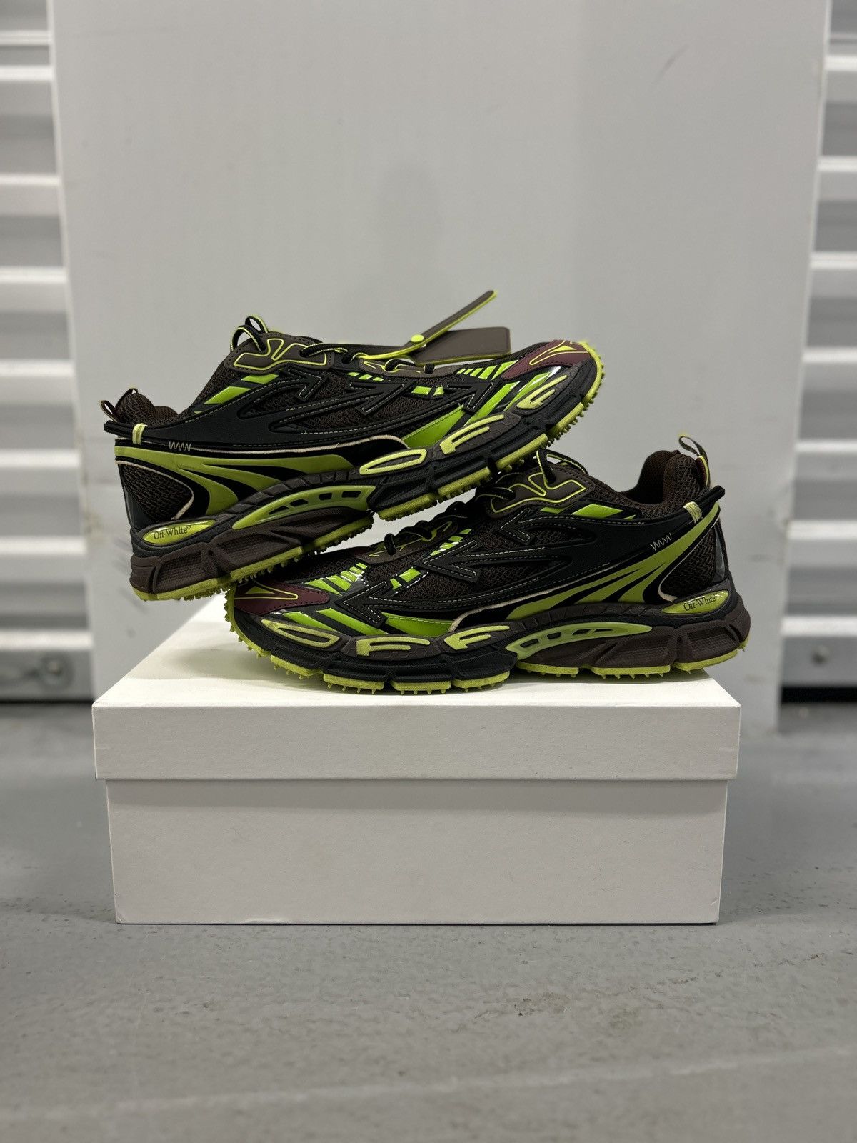 Off-White Off White Green/Brown Size 44 Size US 11 / EU 44 - 1 Thumbnail
