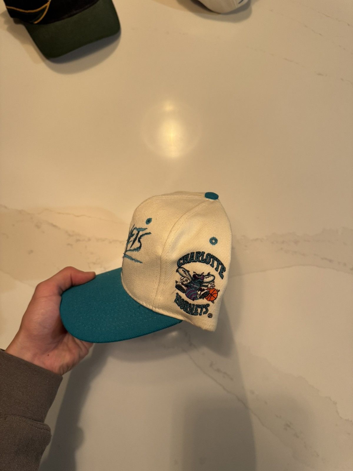 Vintage 90sVintage Hornets Snapback Size 30 - 3 Thumbnail