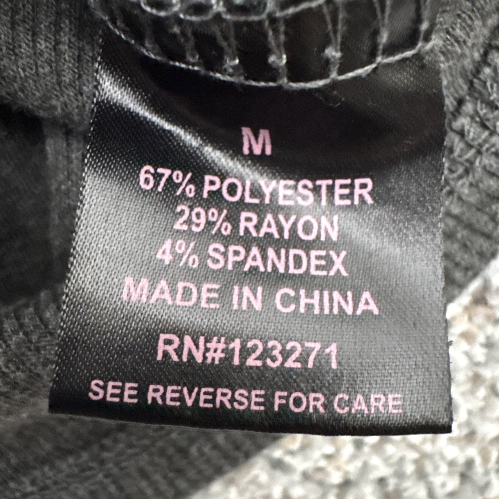 Vintage Y2K Style Tee Womens Medium Grunge Streetwear Cropped Patchwork Graphic Skater Shirt Womens M Gray City Grunge Outdoor Cropped 90s Aded Rose Mens? Size M / US 6-8 / IT 42-44 - 5 Thumbnail