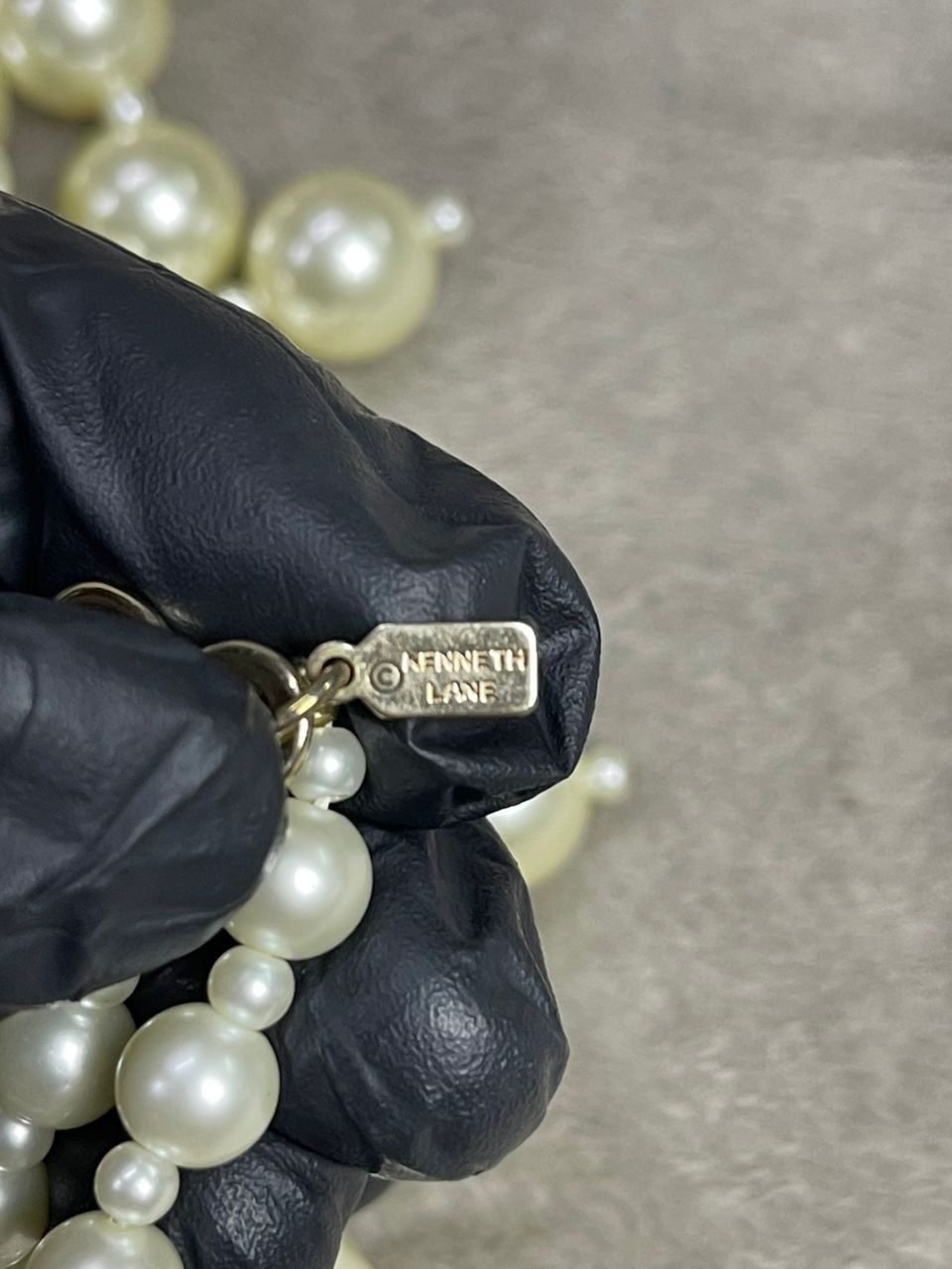 Kenneth Jay Lane Vintage Pearl Cluster Necklace Size ONE SIZE - 3 Thumbnail