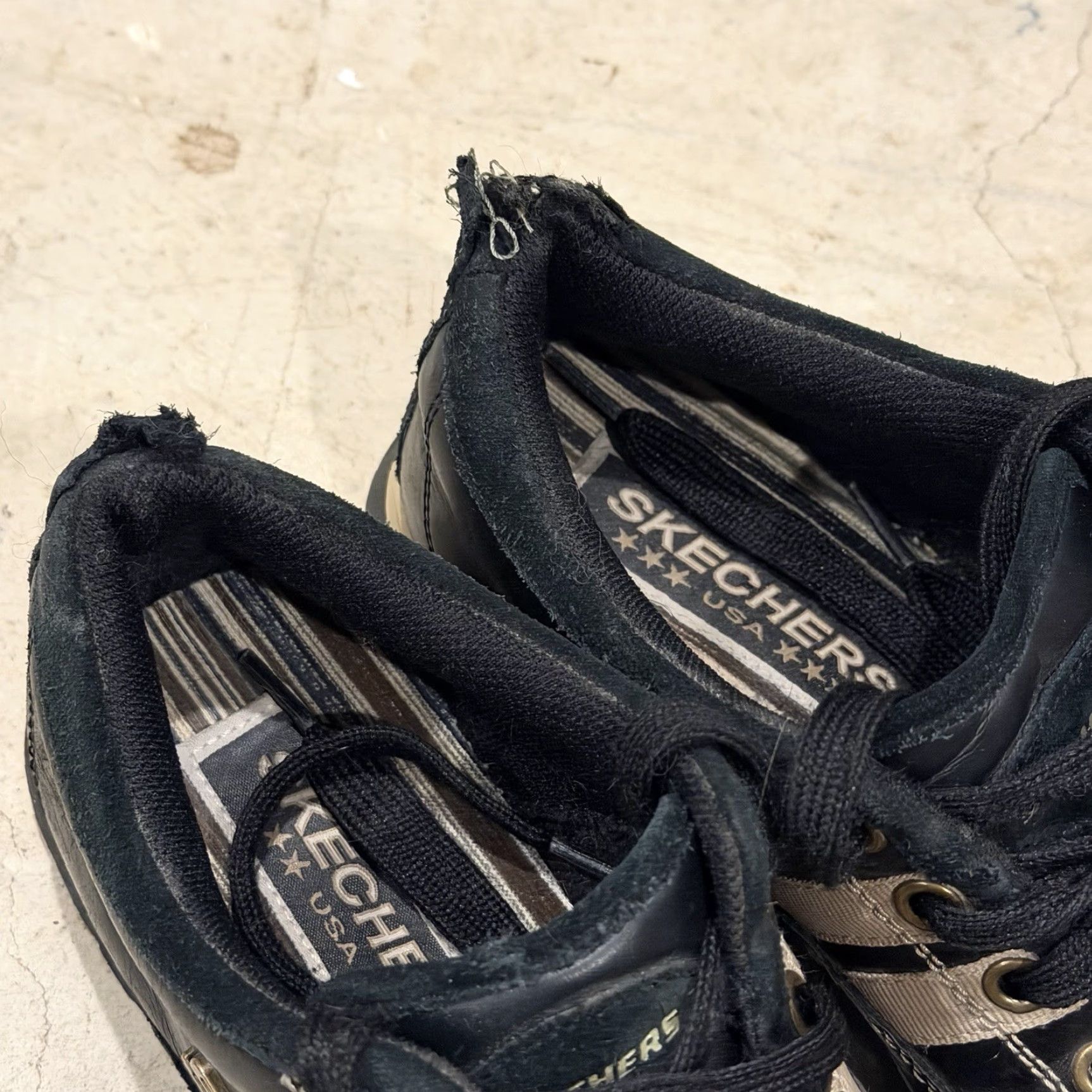 SKECHERS Skechers Sneakers Women Black Retro Suede Leather Size 8.5 46077 Tears Distres Size US 6 / IT 36 - 3 Thumbnail