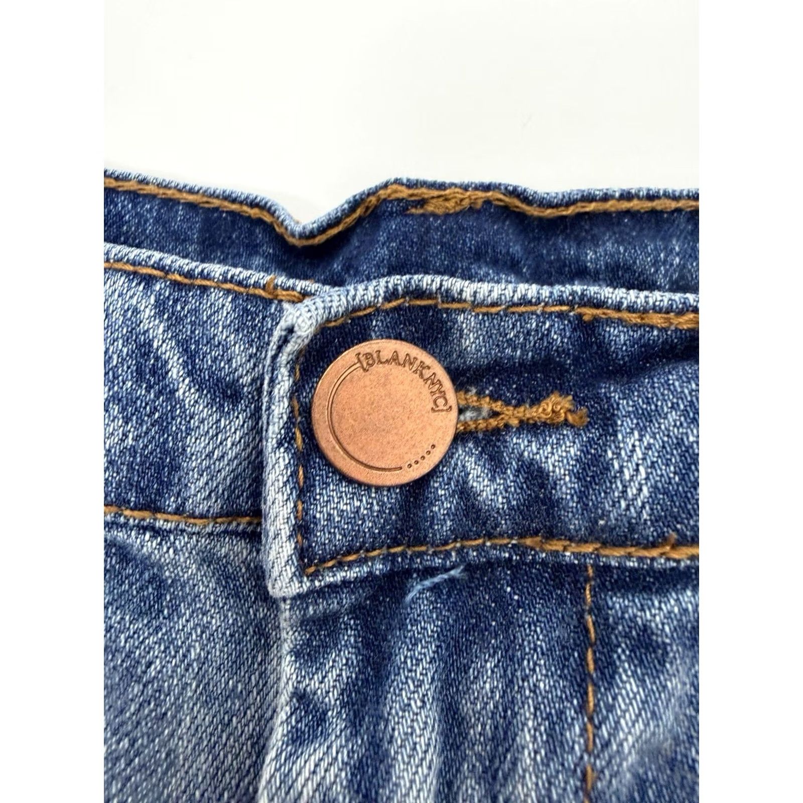 Vintage BLANKNYC Shorts Womens 26 Denim Cut-Off Shorts Patchwork Distressed Booty Short Shirt? Size 26" / US 2 / IT 38 - 5 Thumbnail