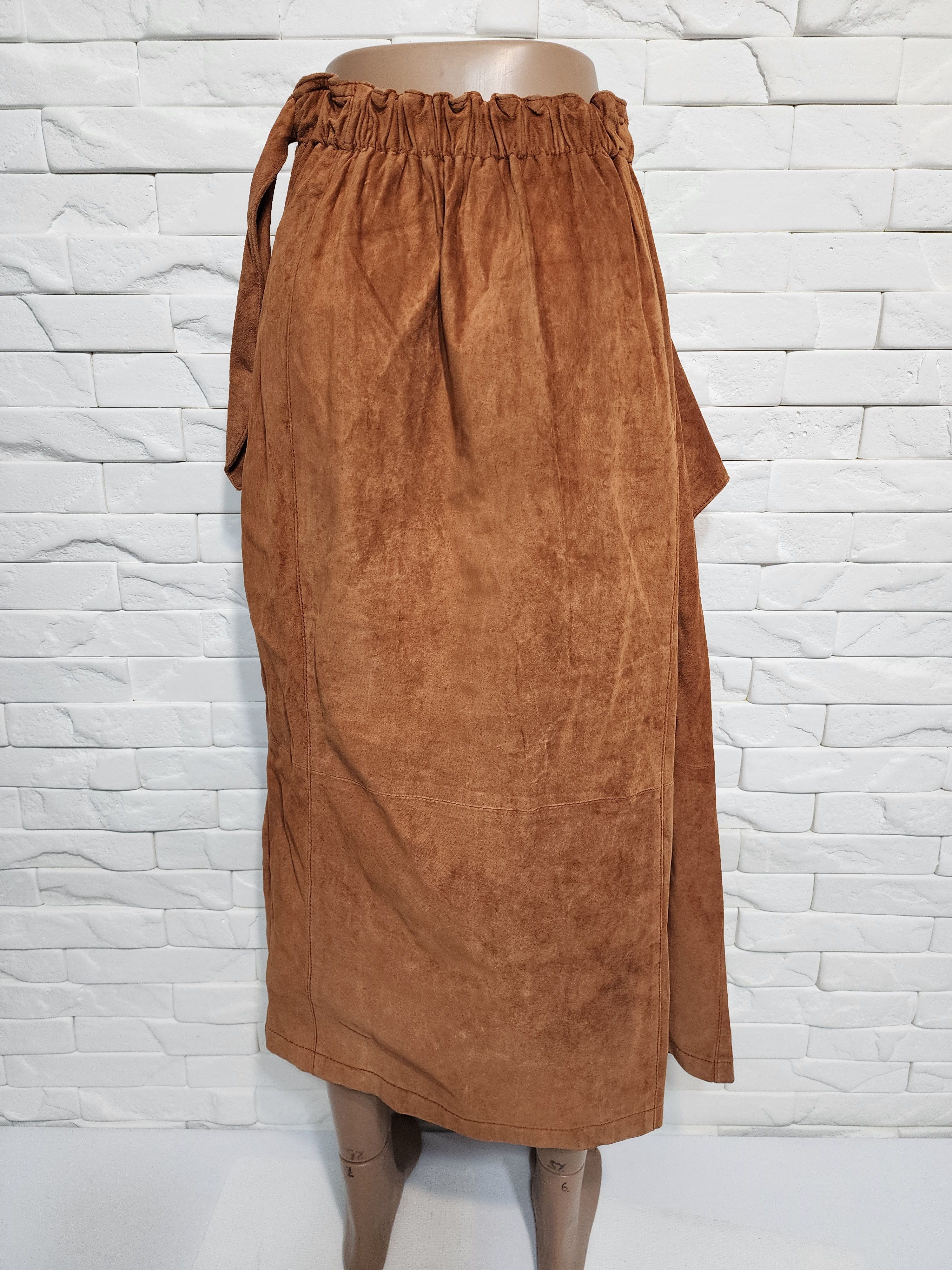 Genuine Leather Brown Suede Leather Skirt: Button Front, 30" Waist Size 30" / US 8 / IT 44 - 3 Thumbnail