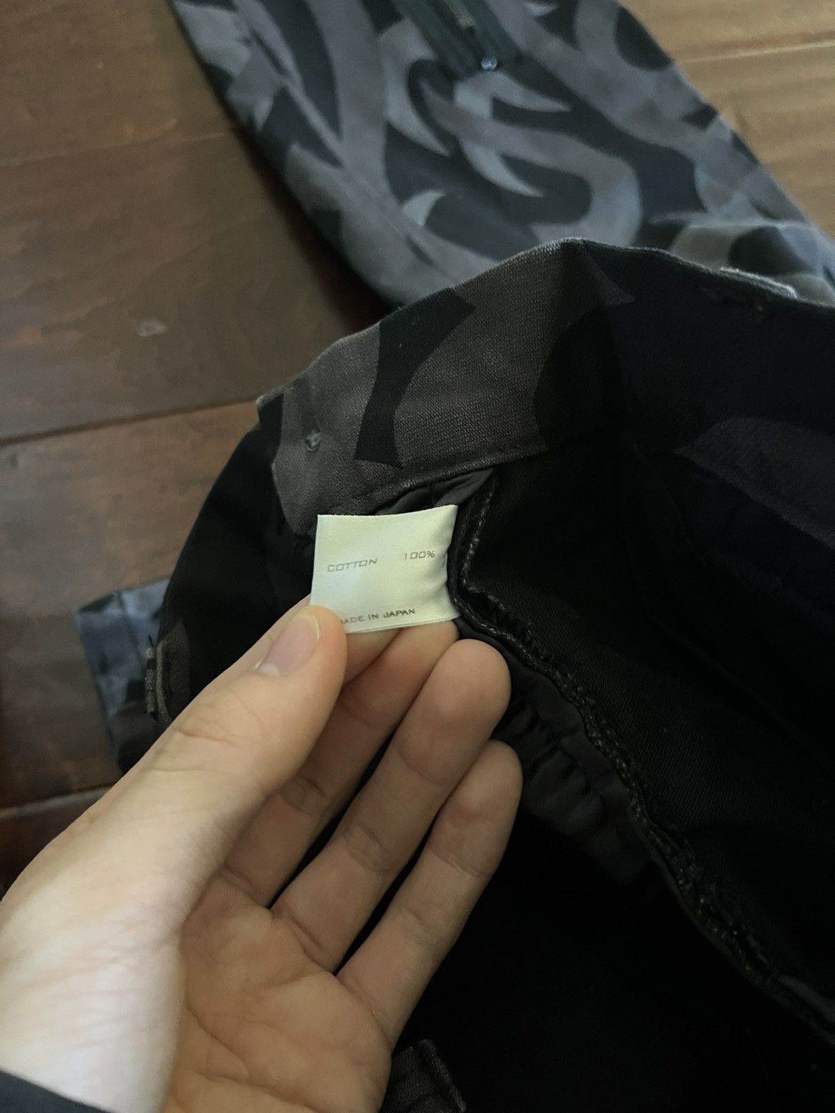 Number (N)ine AW04 Black Tribal Camo Bondage Zipper Cargo Pants FW04 Size US 29 - 11 Thumbnail