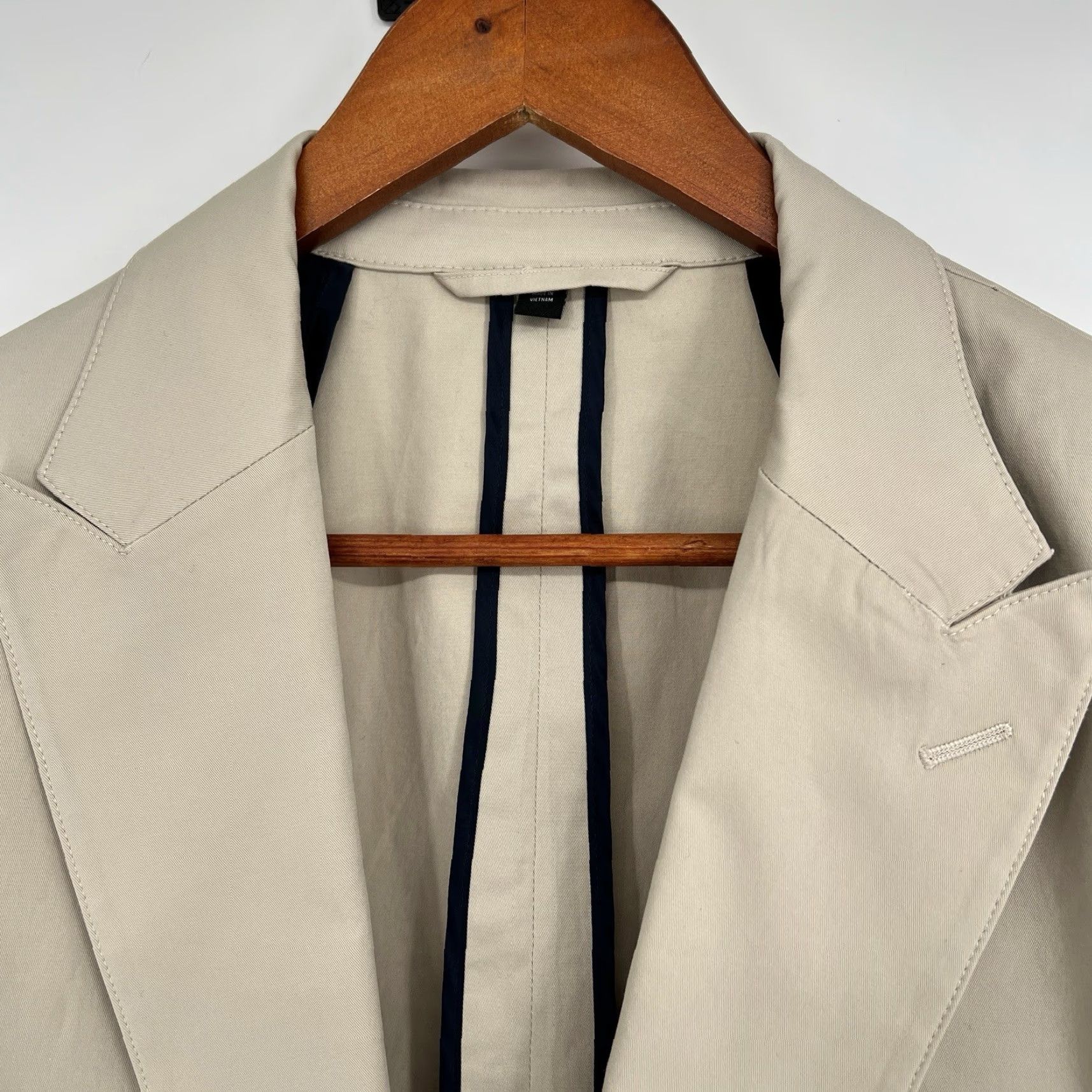 Bonobos VINTAGE BONOBOS Tessuti Sondrio Italian Stretch Cotton Blazer Jacket 38R Beige Men's Blazer 2 Button Front 4 Button Sleeve Athletic Regular Size 38R - 2 Thumbnail