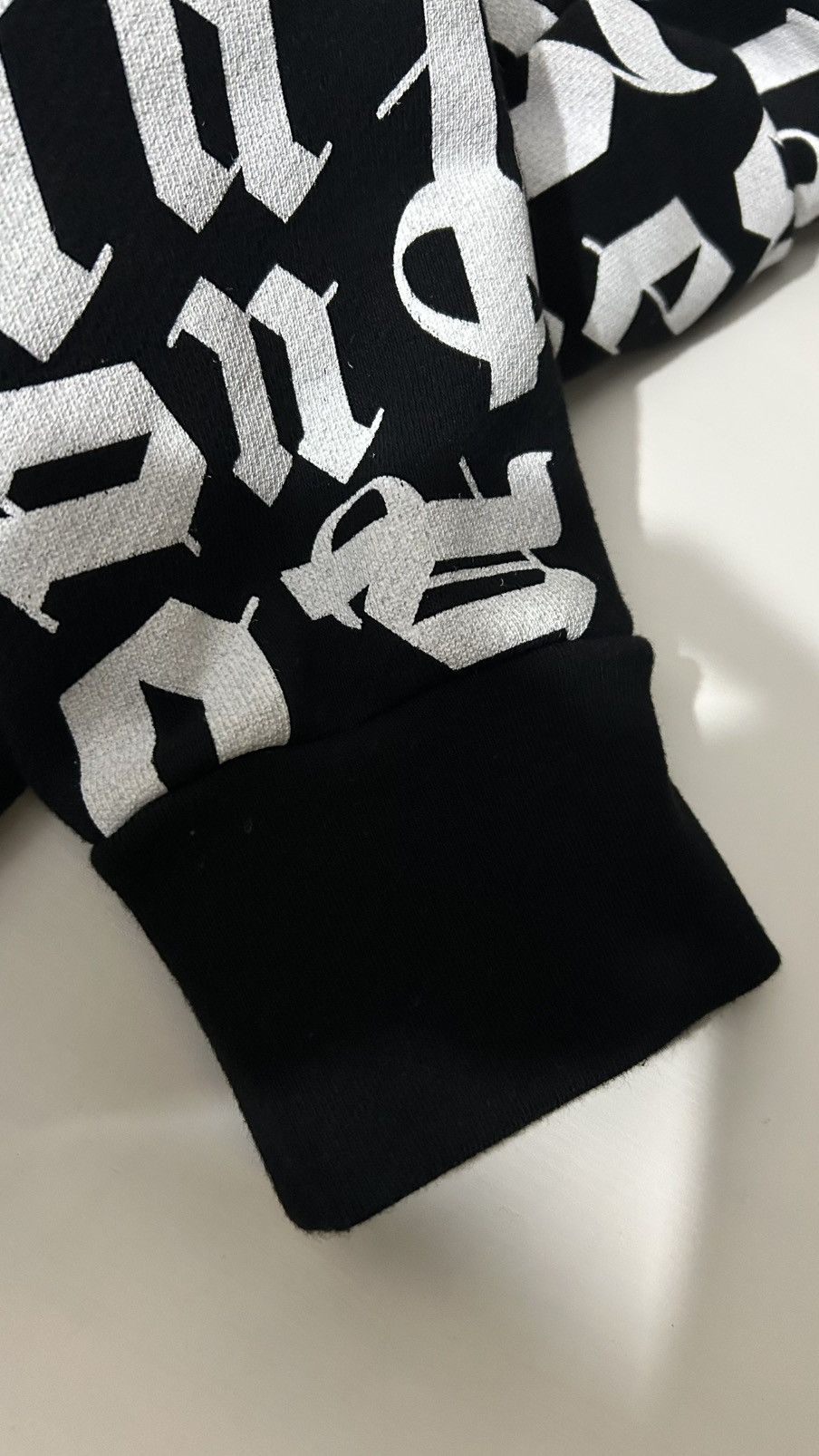 Palm Angels Palm Angels Oversized Monogram Hoodie Men’s Hoodie Size US S / EU 44-46 / 1 - 9 Thumbnail