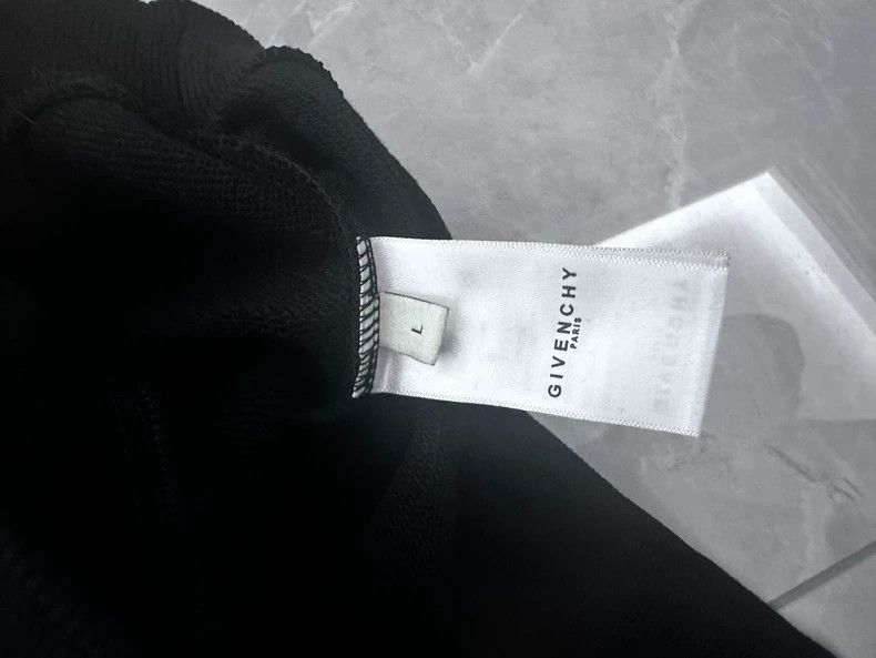 Givenchy Givenchy Limited Edition Black Red Bull Print Hoodie, Roun Size US L / EU 52-54 / 3 - 4 Thumbnail