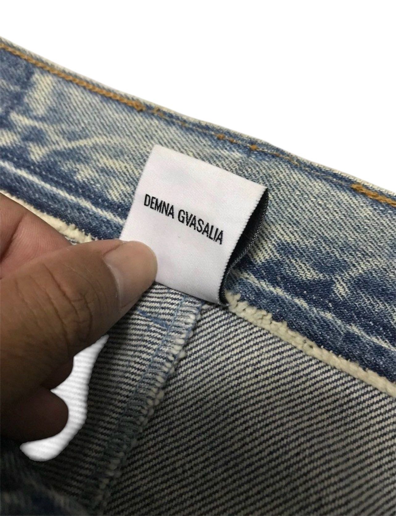Levi's × Vetements Levis x Vetements SS17 Reworked Denim Jeans Size US 32 / EU 48 - 6 Thumbnail