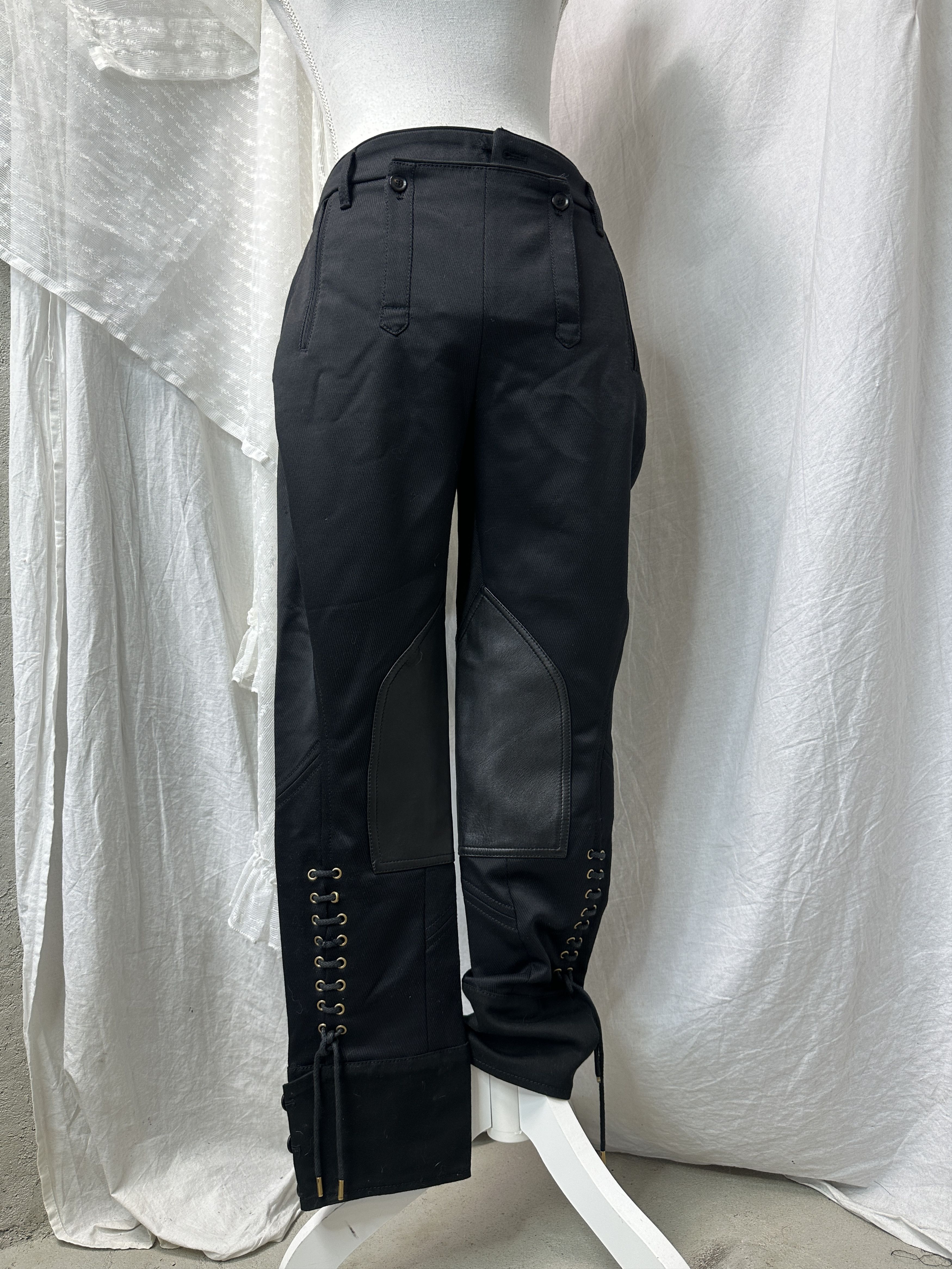 Gucci Vintage Avant Garde Breeches Gucci Pants Y2K Size 25" / US 0 / IT 36 - 1 Thumbnail