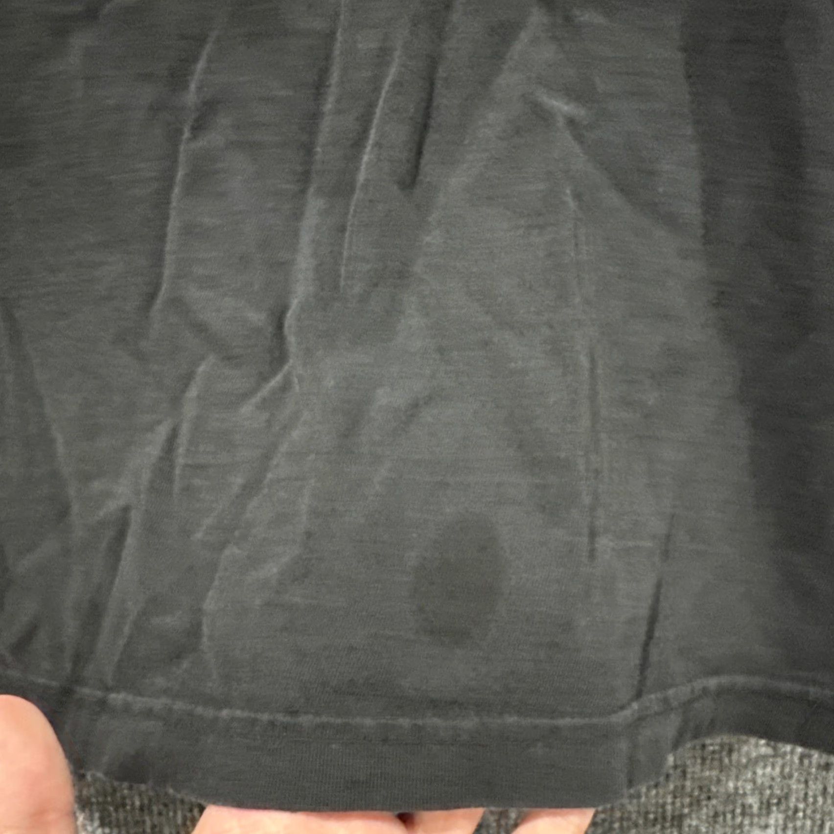 Kenneth Cole VINTAGE Kenneth Cole Reaction Black THRASHED Short Sleeve T-Shirt Men’s 2XL Size US XXL / EU 58 / 5 - 2 Thumbnail