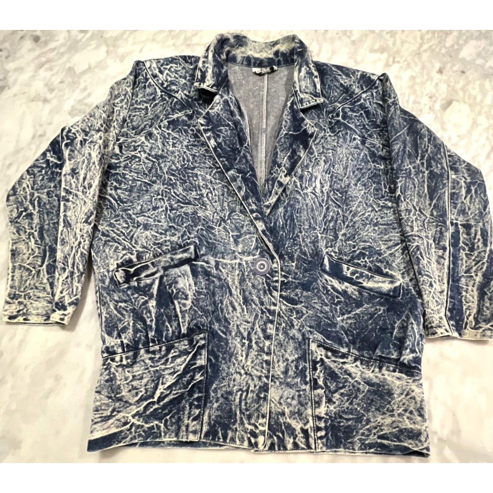 Denime VINTAGE 1980s Acid Wash Denim Jacket Women’s S 3/4 Sleeve Padded Shoulders Denim Blue Glam Rock Hi Teens Jacket Womens S Size S / US 4 / IT 40 - 2 Thumbnail