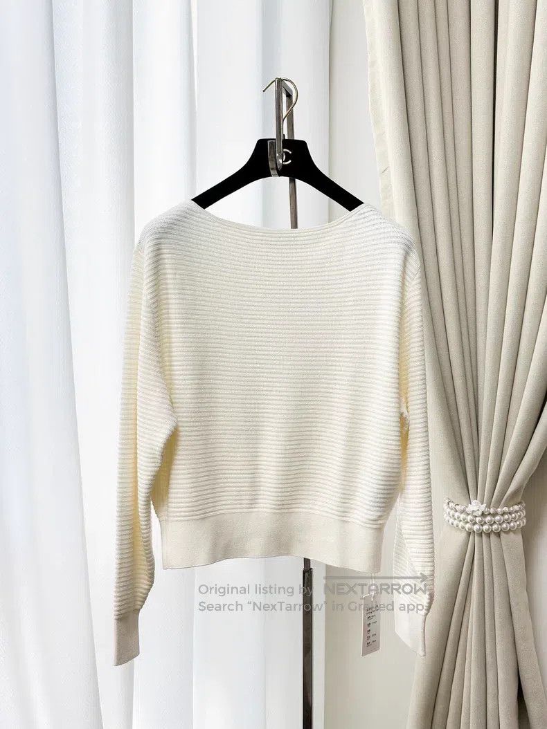 Loro Piana Loro Piana Off-white round neck bat-sleeve knit top Size S / US 4 / IT 40 - 1 Thumbnail