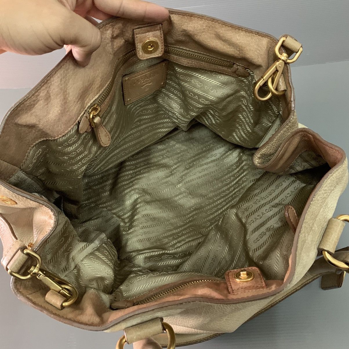 Prada Prada Leather Large Shoulder Bag Size ONE SIZE - 14 Thumbnail