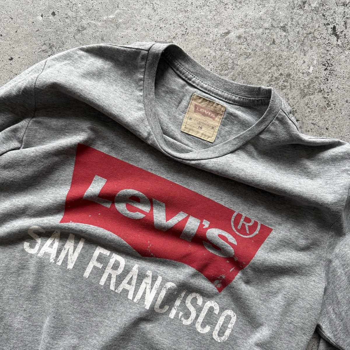 Levi's Levis Womens Grey San Francisco Long Sleeve T-Shirt Size M / US 6-8 / IT 42-44 - 4 Thumbnail
