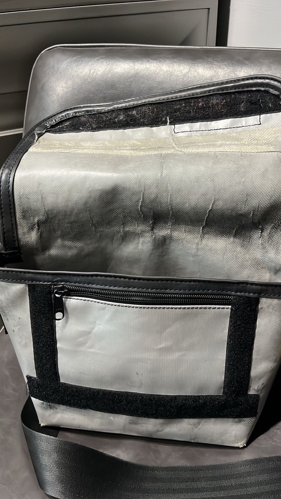 Freitag × Vintage Rare vintage Freitag silver bag Size ONE SIZE - 12 Thumbnail