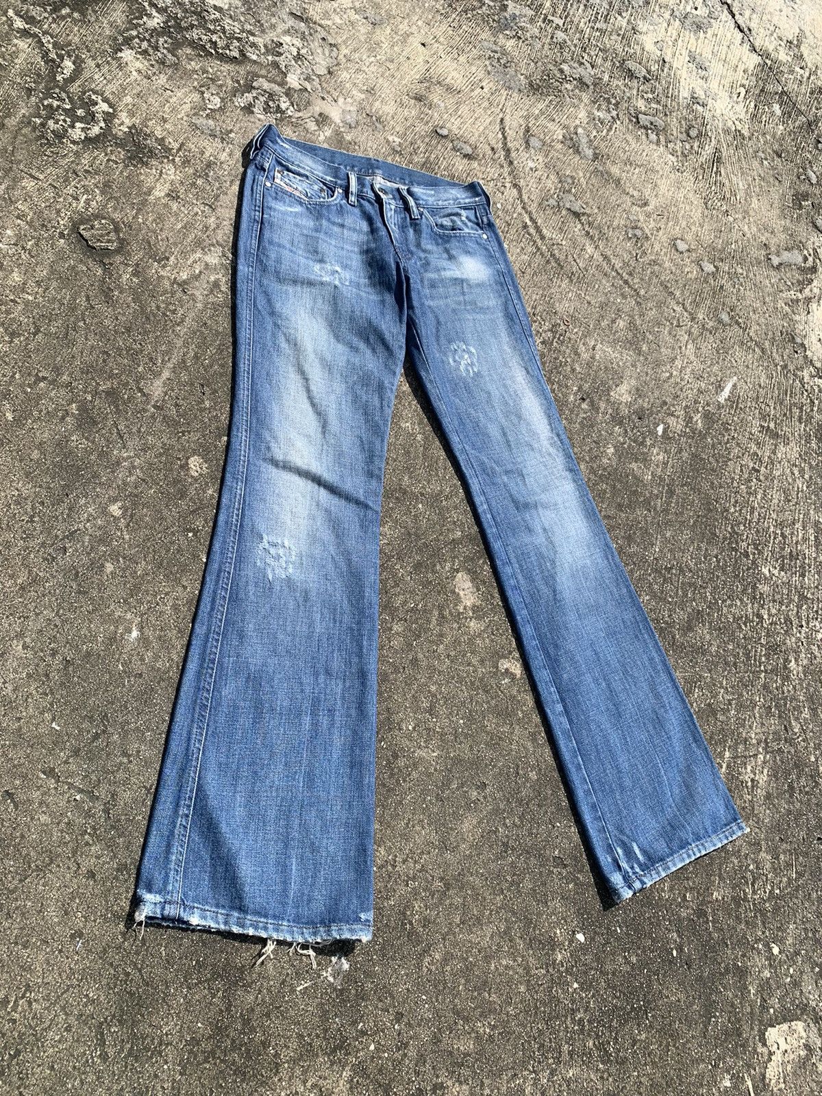 Diesel × Le Grande Bleu (L.G.B.) Steal 🔥 Flare diesel distressed bootcut jeans Size 27" / US 4 / IT 40 - 2 Thumbnail