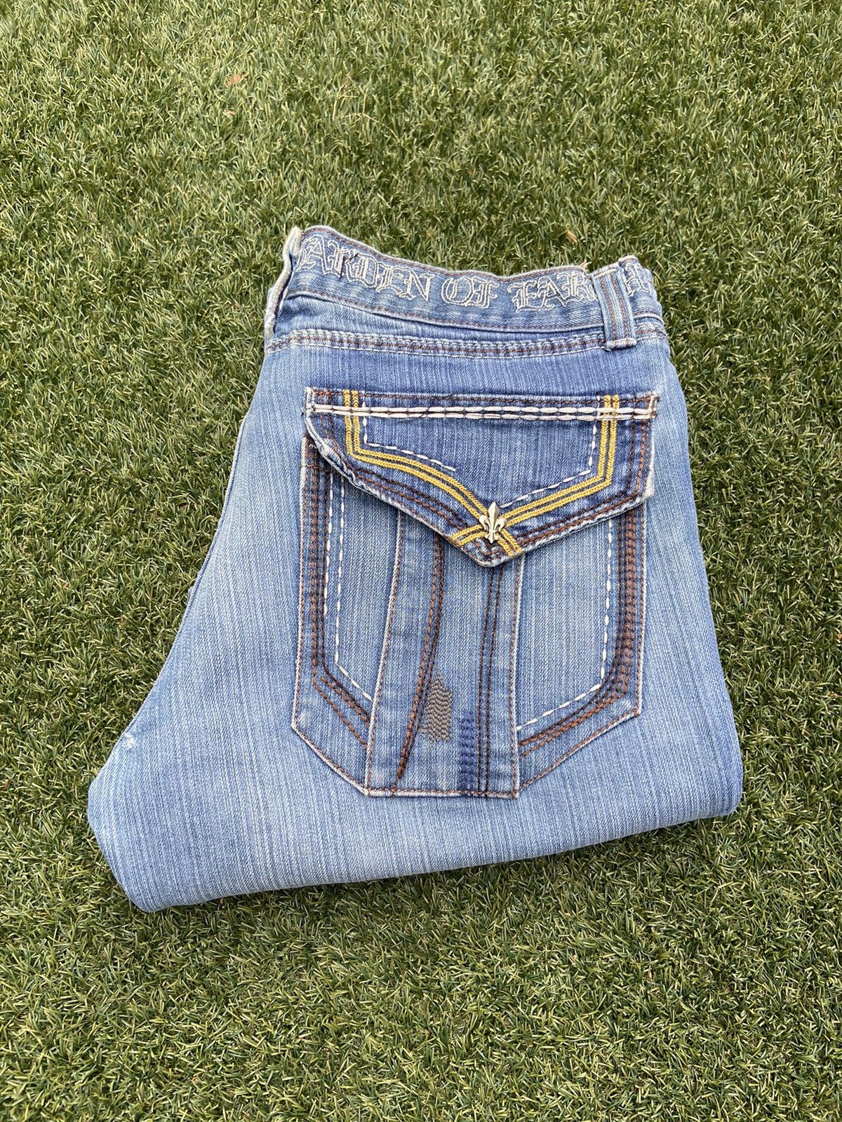 Vintage VTG 00’s / Y2K Embroidered Dagger Mens Jeans Size US 30 / EU 46 - 1 Thumbnail