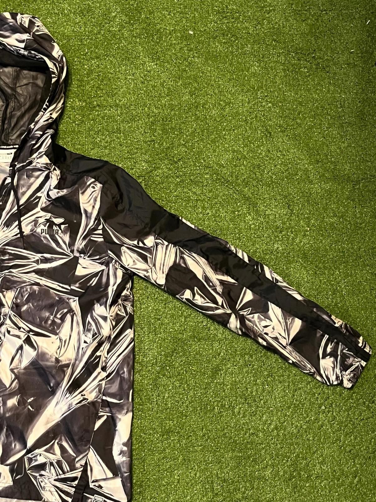 Puma Puma Womens Reflective Hooded Jacket Size US M / EU 48-50 / 2 - 3 Thumbnail