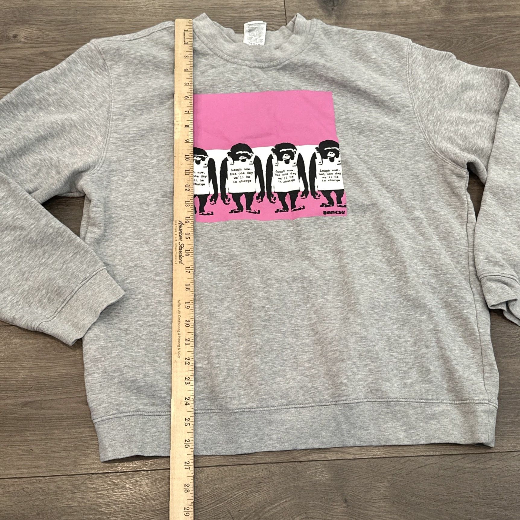 Vintage Banksy From Amsterdam Gray Crewneck Sweatshirt Mens XL Monkey B&C Collection Size US XL / EU 56 / 4 - 4 Thumbnail