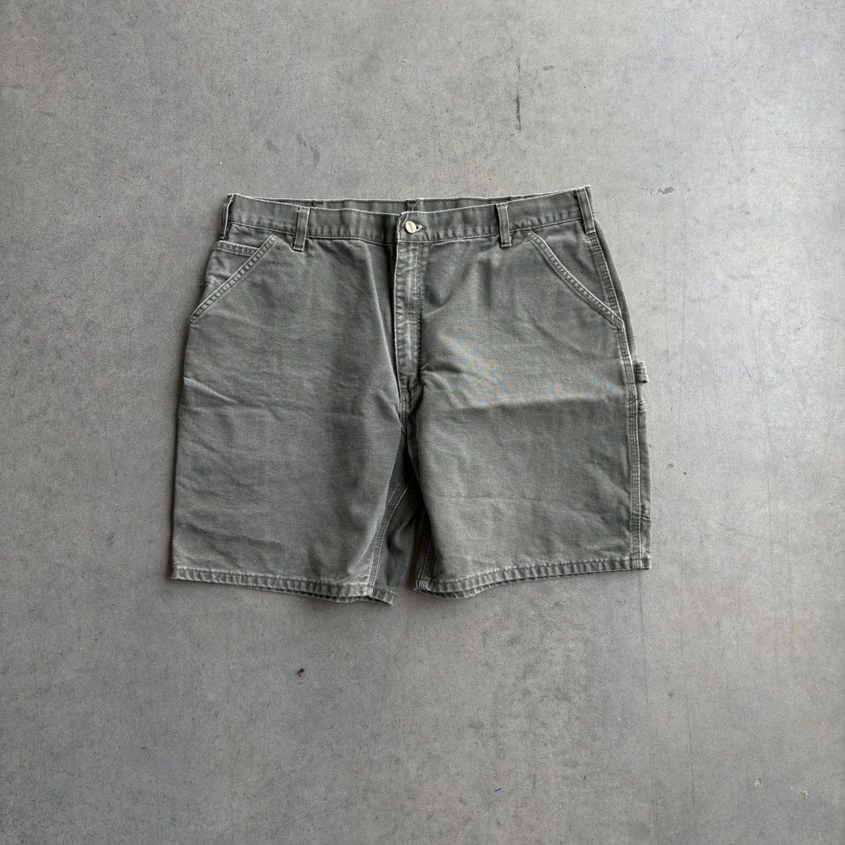 Carhartt × Vintage Vintage Olive Green Carhartt Carpenter Shorts 41 Waist Size US 41 - 5 Thumbnail