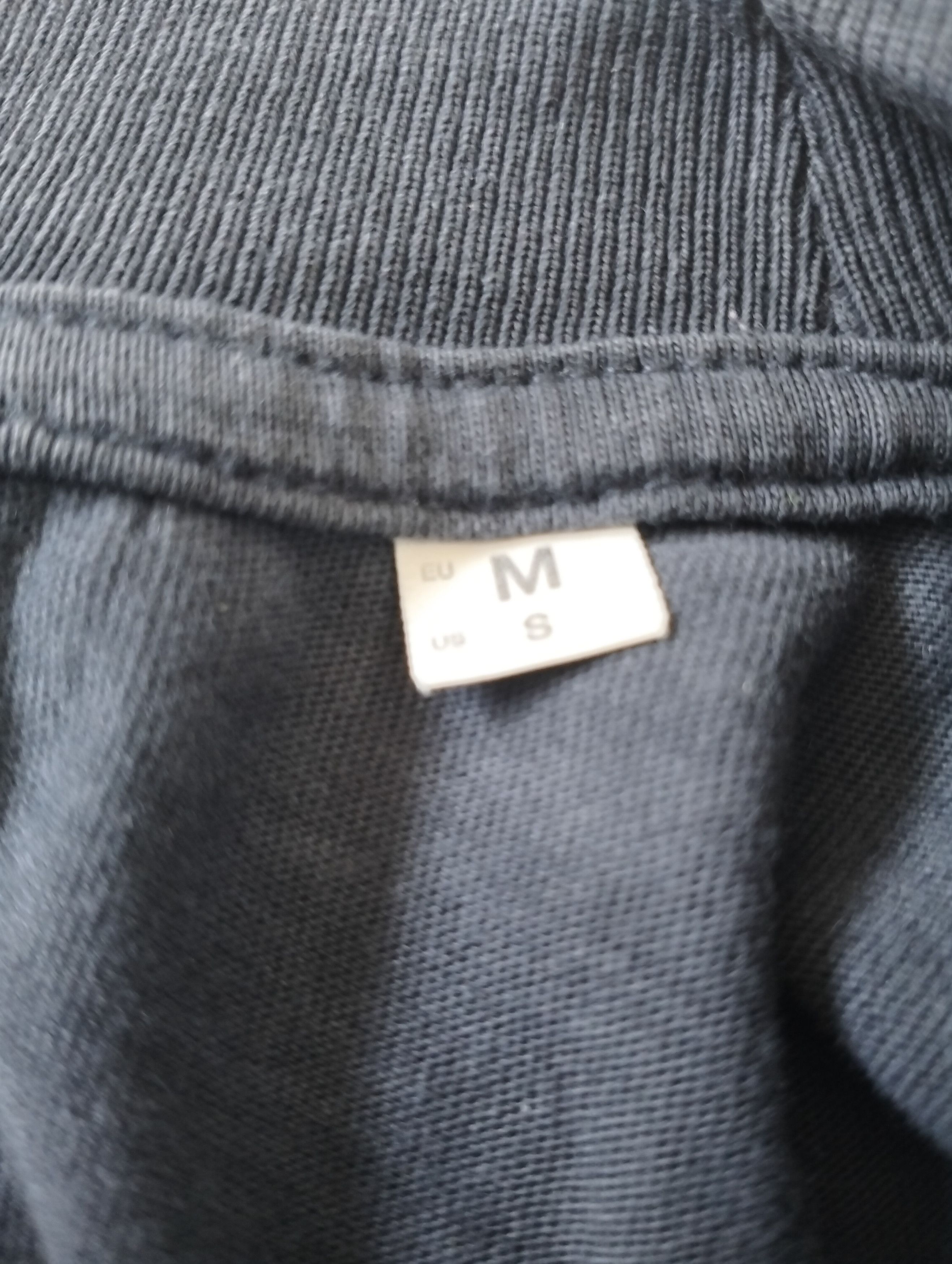 Vintage Black boxy t-shirt Streetwear 2000s Size US M / EU 48-50 / 2 - 2 Thumbnail