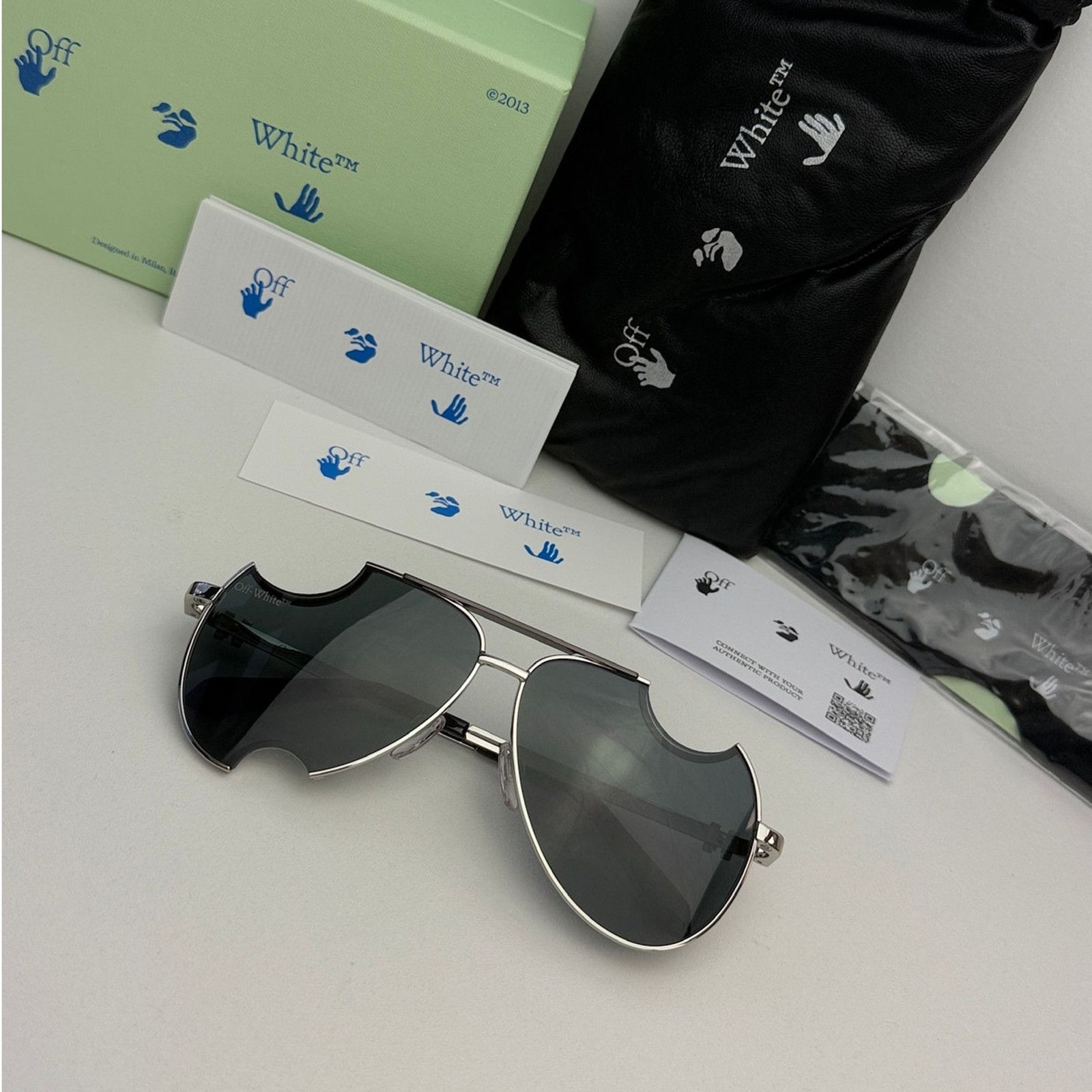 Off-White Cady Sunglasses サングラス Off-White - Cady Sunglasses - Black - Luxury - Off-White