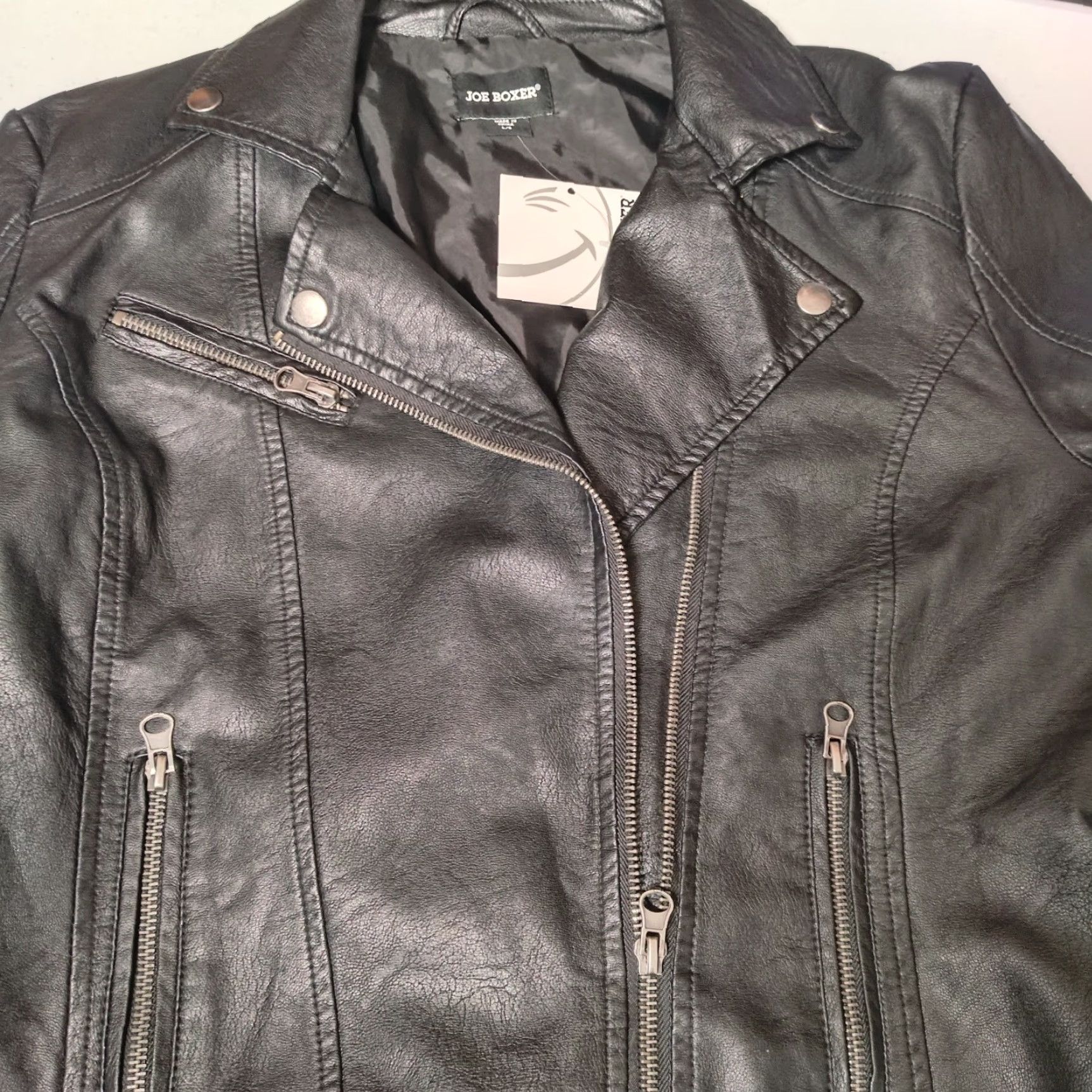Joe Boxer VINTAGE Joe Boxer Faux Leather Moto Jacket Women L Black Short Zipper Motorcycle Biker Jacket Grunge 90s Mens Women Girls Size 36" / US 14 / IT 50 - 6 Thumbnail