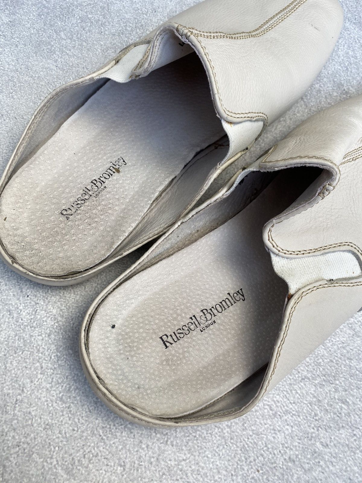 Russell & Bromley Russell & Bromley leather mules clogs sandals US9-9,5 Size US 9 / EU 42 - 12 Thumbnail