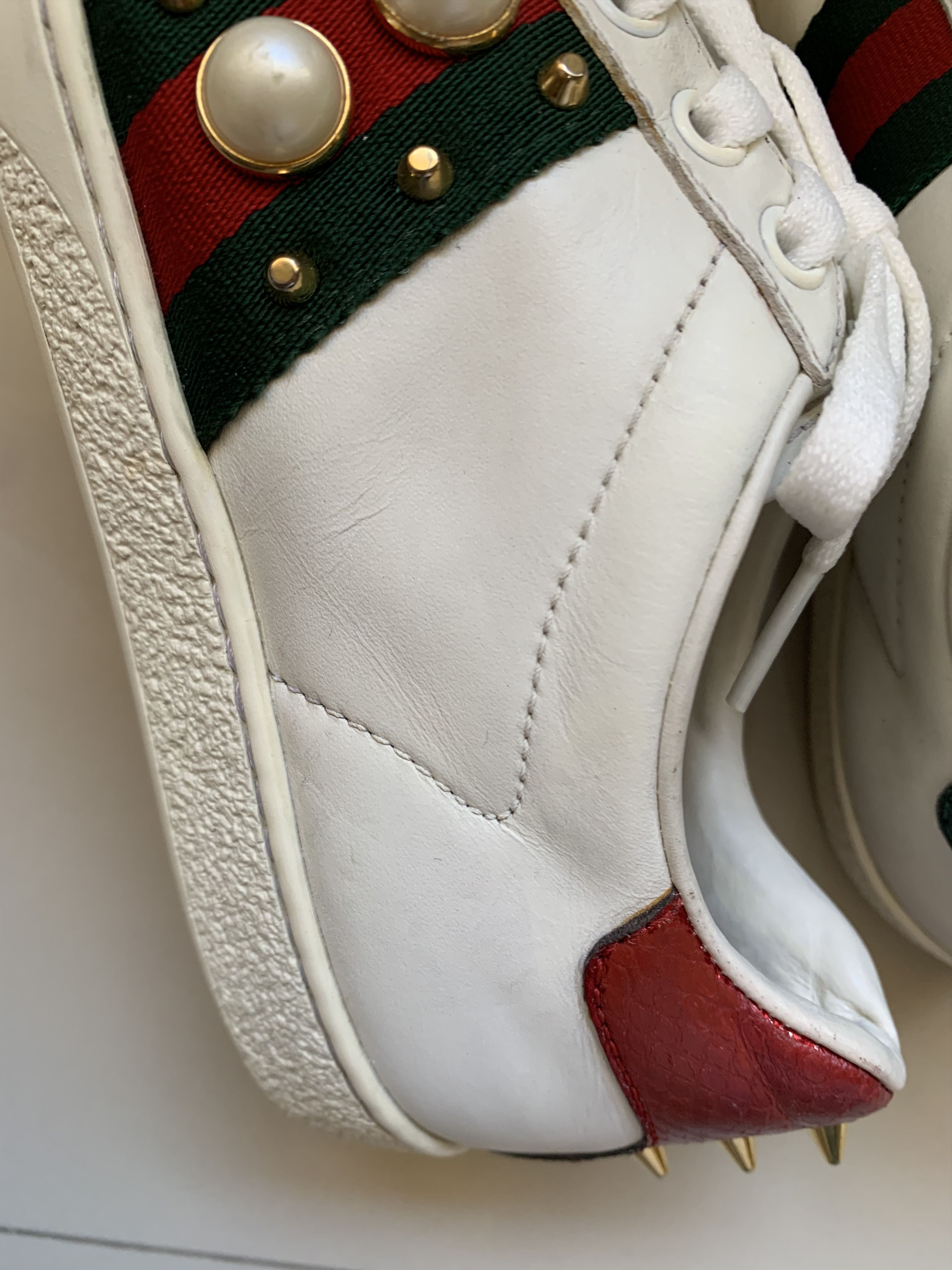 Gucci Gucci White Leather Pearl Studded Ace Low Sneakers EU 35 Size US 5 / IT 35 - 7 Thumbnail