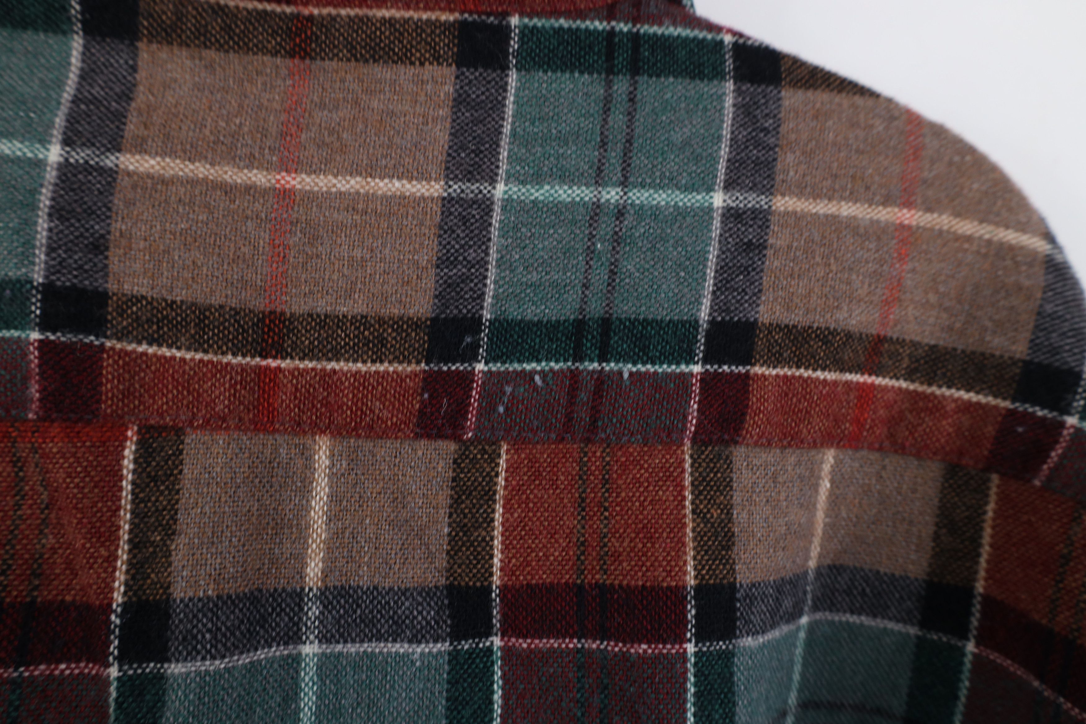 Vintage Vintage 70s 80s Streetwear Knit Collared Button Shirt Plaid Size US XL / EU 56 / 4 - 11 Thumbnail
