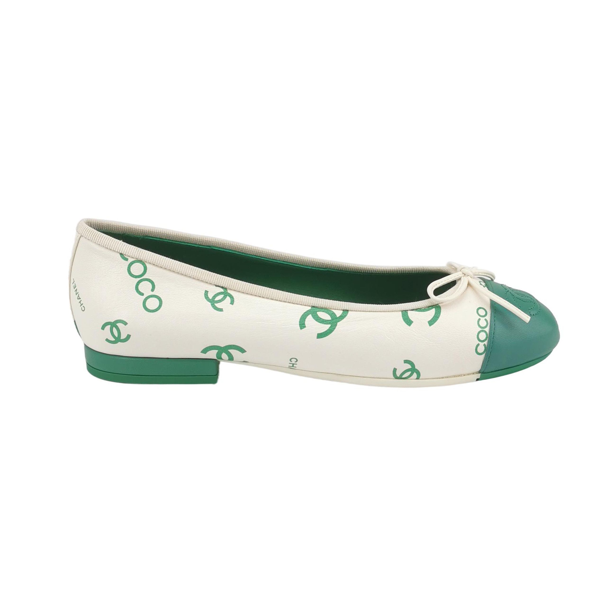 Chanel Chanel Women 6 Flats Size US 6 / IT 36 - 1 Thumbnail