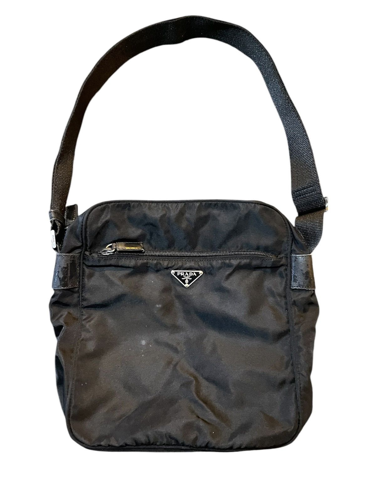Prada × Vintage Authentic Luxury Vintage Prada Nylon Sling Bag Size ONE SIZE - 1 Thumbnail