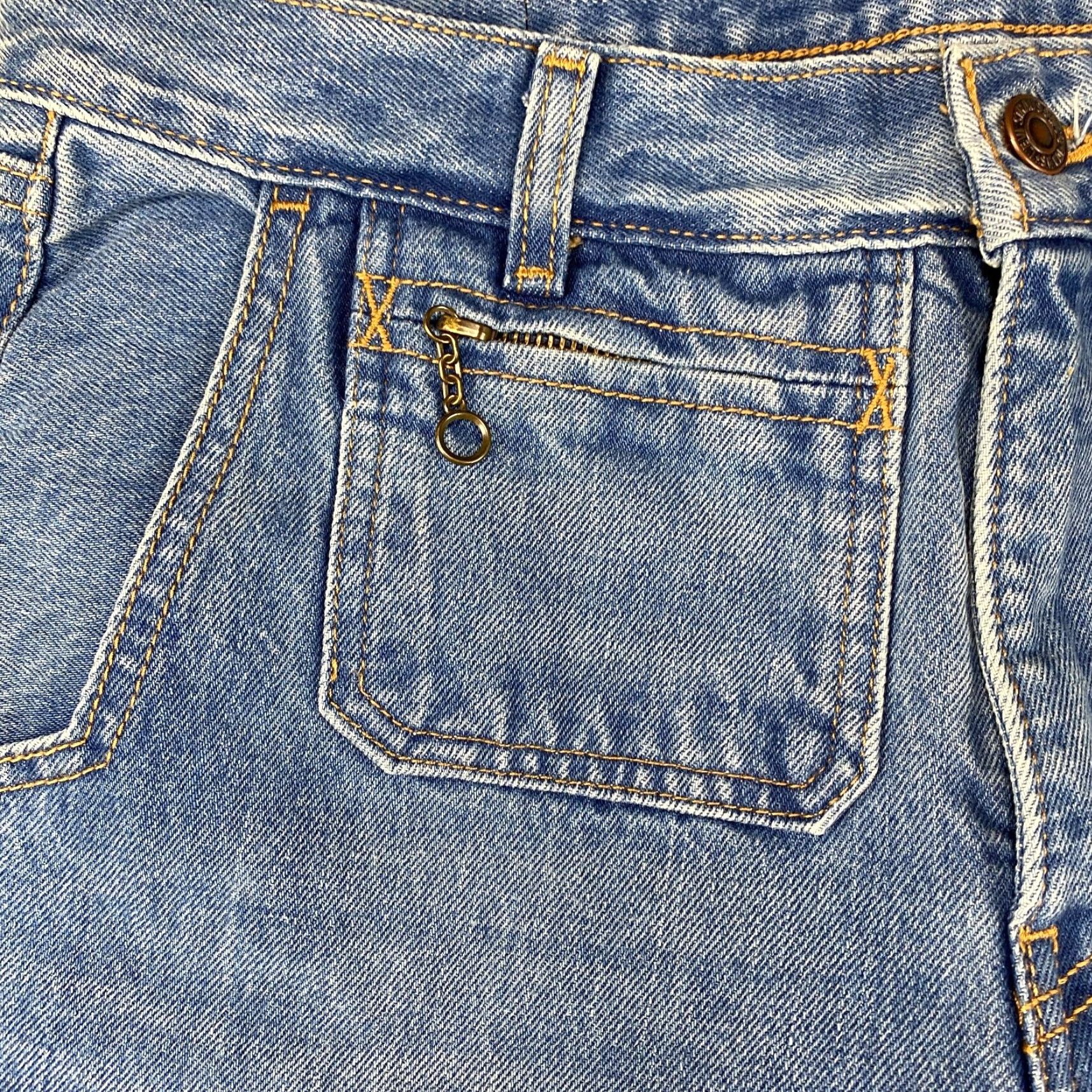 Levi's Levi's Jeans Womens 31 High Rise Zip Pockets Flared Vintage Style Bell Ribcage Distressed 5-Pocket Denim Blue Regular Fit Modern Men/Womens Size 24" / US 00 / IT 34 - 4 Thumbnail