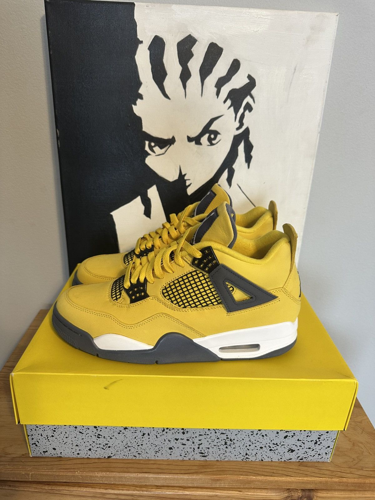 Jordan 4 Lightning