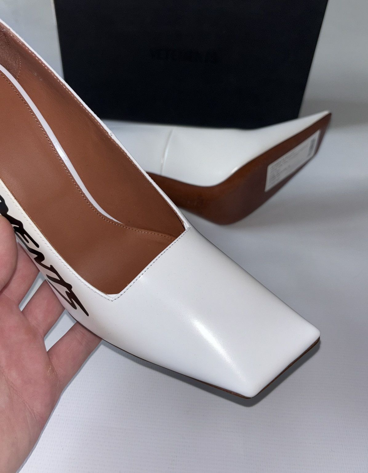 Vetements Vetements Logo leather heels Size US 9 / IT 39 - 8 Thumbnail