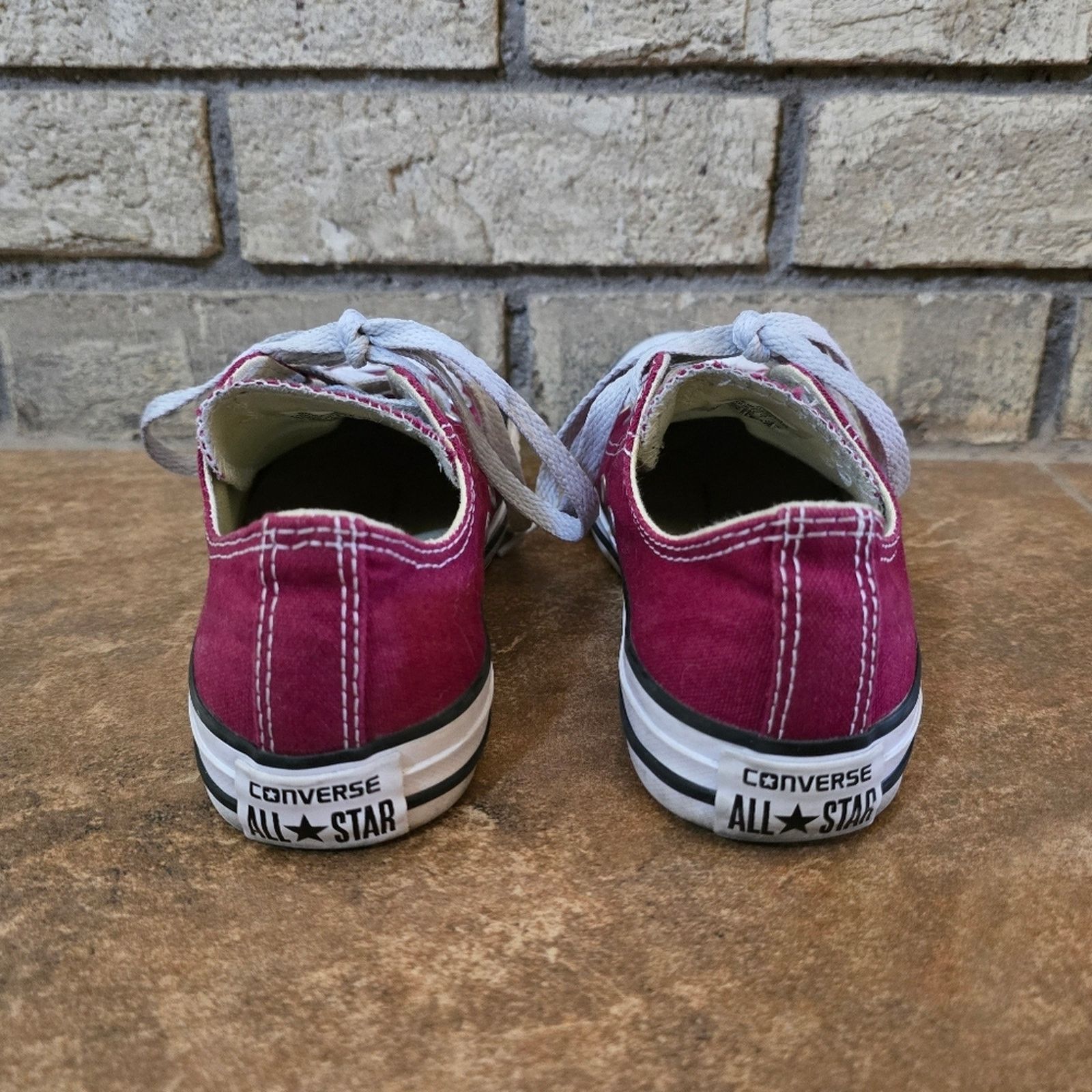 Converse Burgundy | CONVERSE | Classic Sneaks Size US 5 / EU 37 - 4 Thumbnail