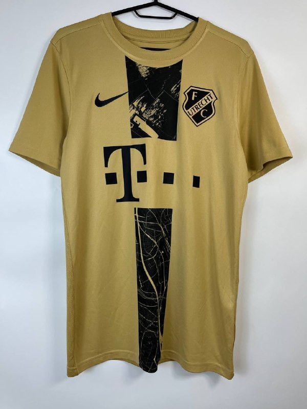 Nike NIKE UTRECHT 2021/2022 THIRD FOOTBALL SOCCER JERSEY SIZE S Size US S / EU 44-46 / 1 - 1 Thumbnail