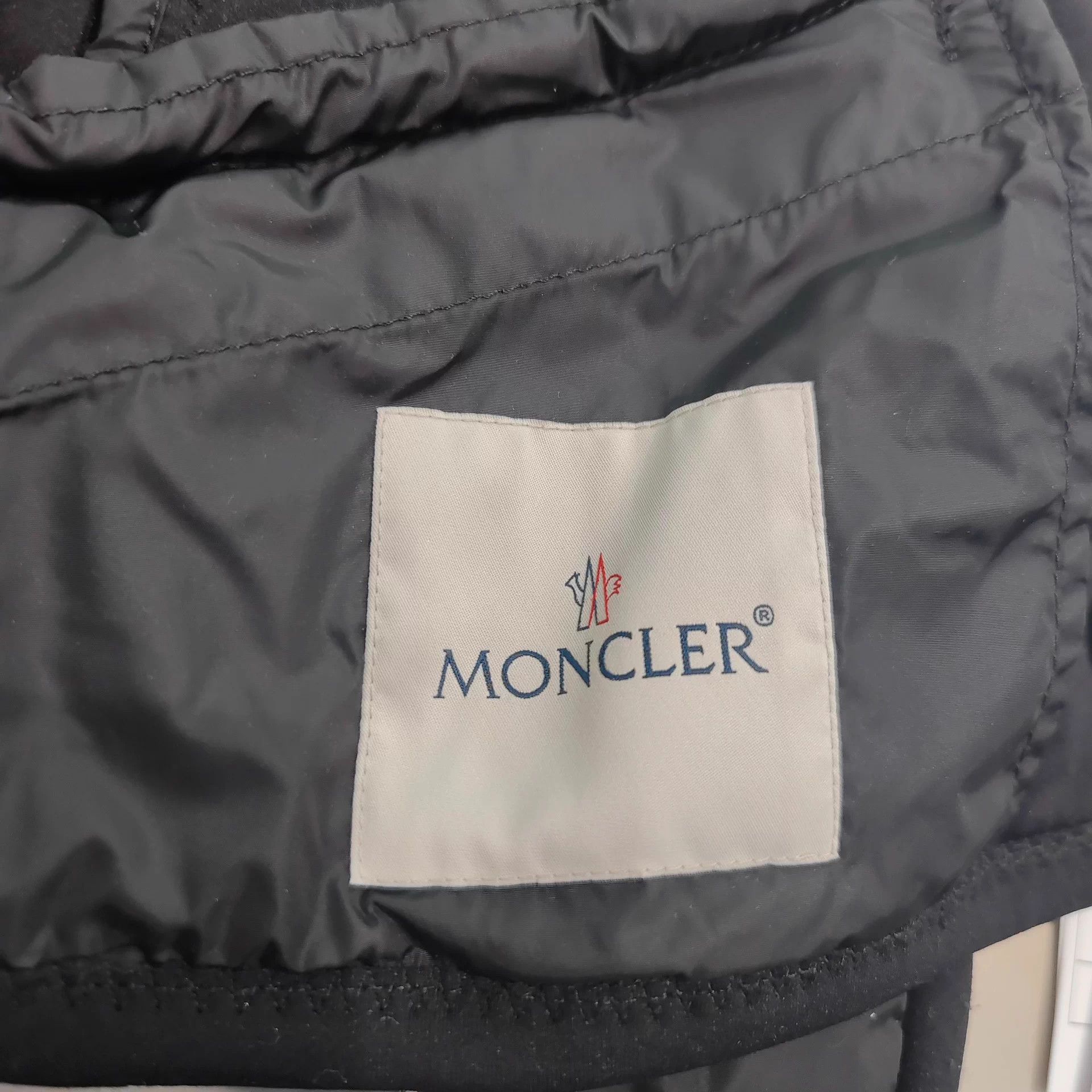 Moncler 99 New Moncler Lightweight Down Jacket Size 2 Size M / US 6-8 / IT 42-44 - 5 Thumbnail