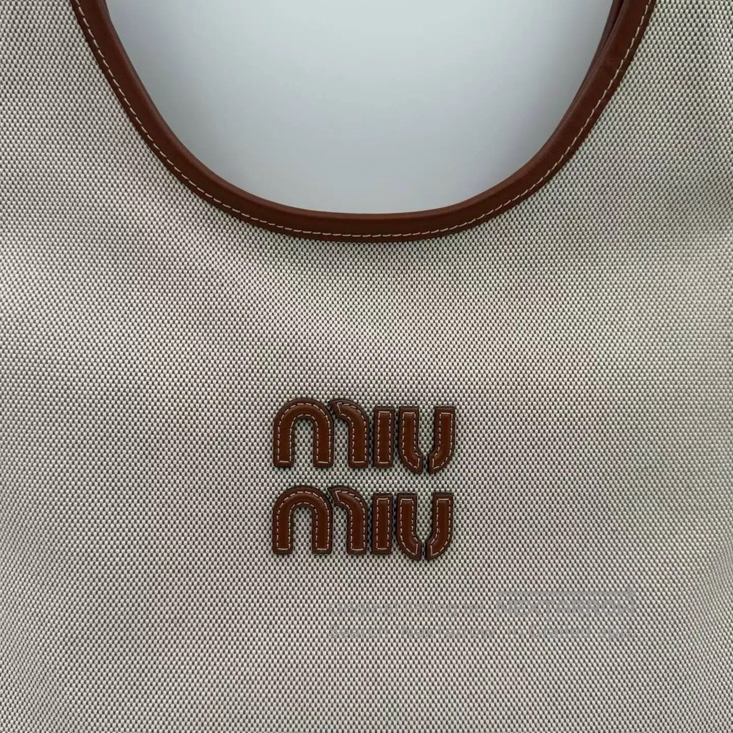 Miu Miu Miu Miu Underarm Tote Bag| Size ONE SIZE - 3 Thumbnail