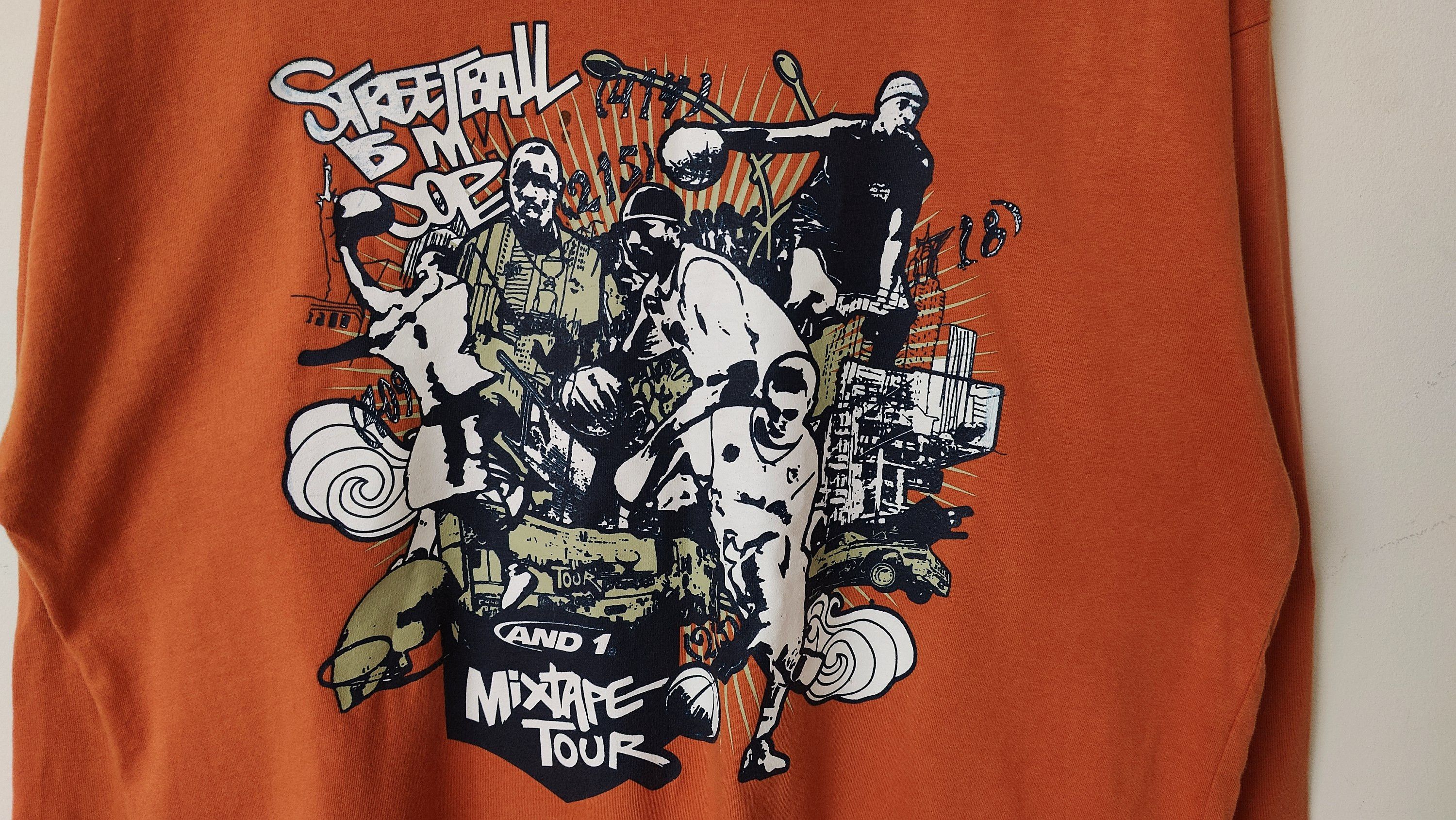 Other And 1 Mixtape Tour VTG 90s Y2K Streetball Longsleeve Size US L / EU 52-54 / 3 - 3 Thumbnail