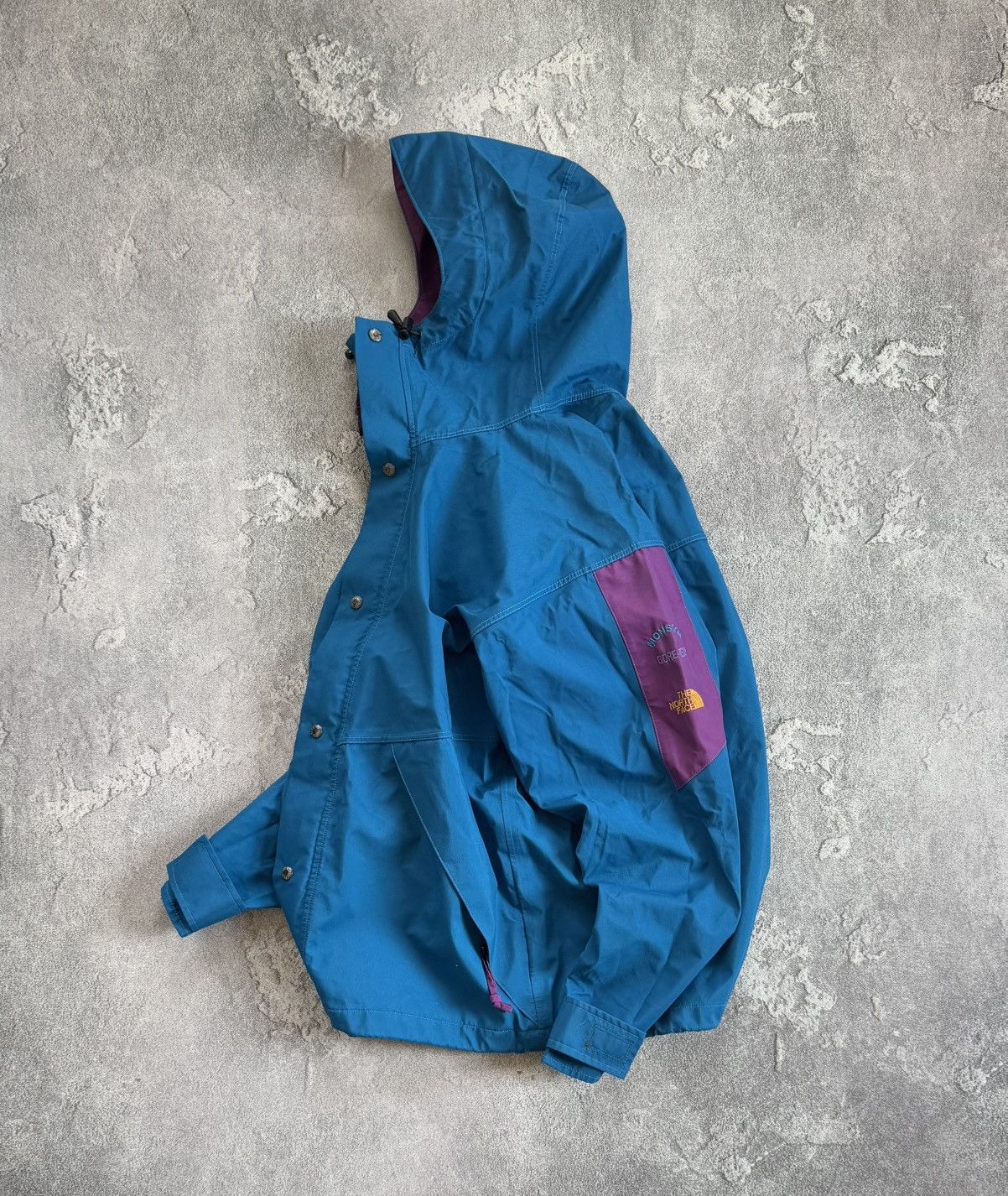 The North Face L monsoon goretex vintage jacket windbreaker