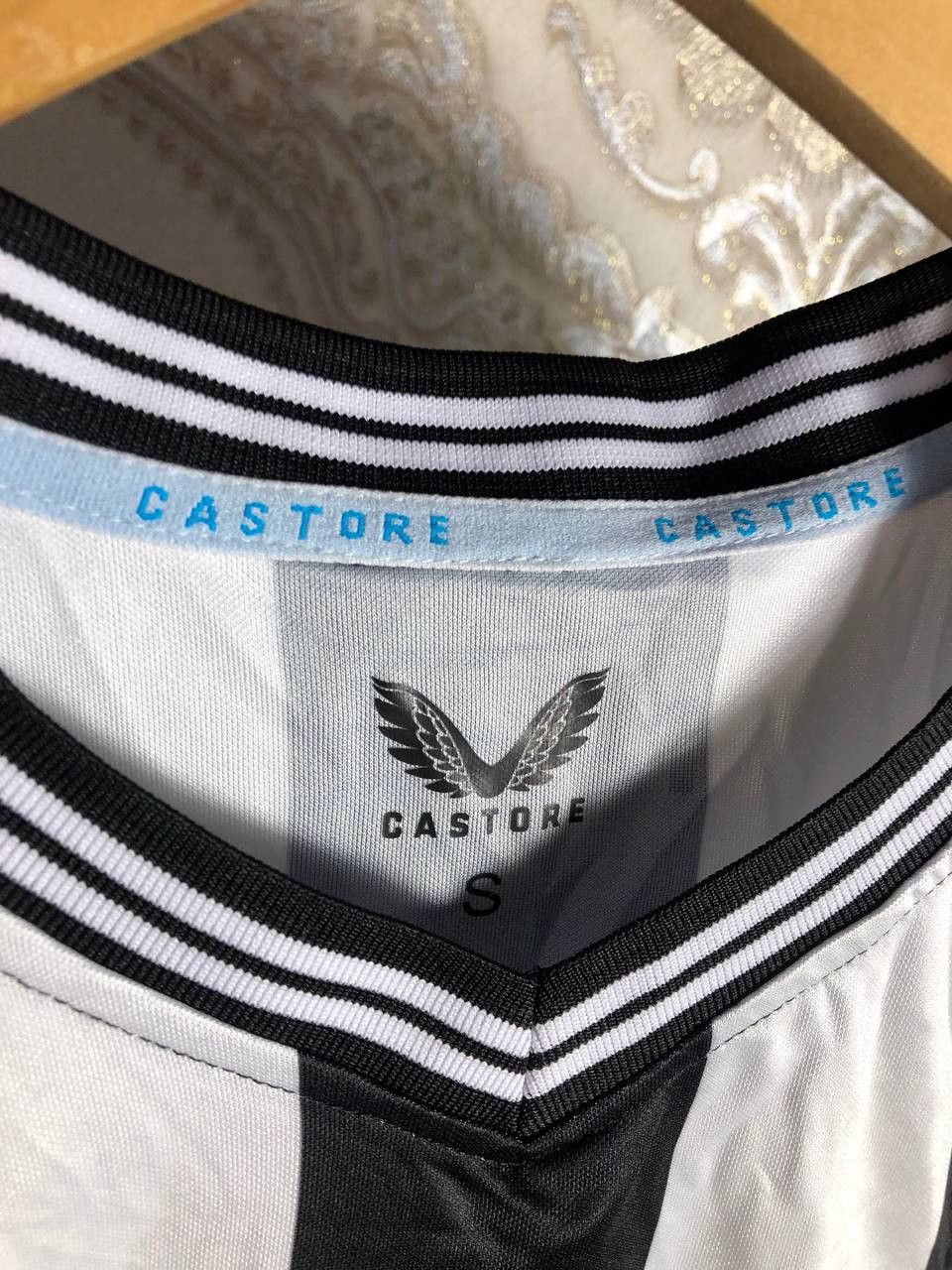 Vintage Vintage Fc New Castle United England Soccer Jersey Retro Y2K Size US S / EU 44-46 / 1 - 5 Thumbnail