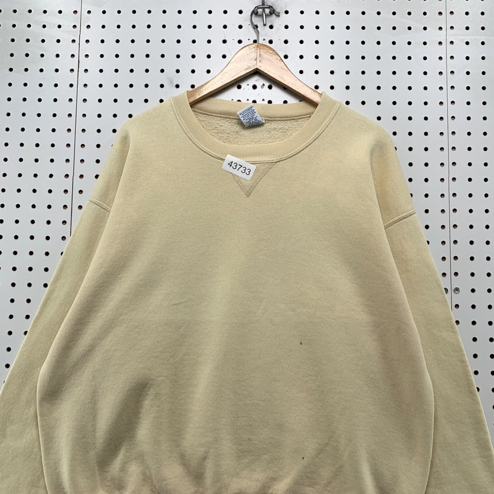Russell Athletic VINTAGE Russell Athletic Sweatshirt Crewneck Mens L Beige 90s Long Sleeve Shirt Mens Beige 90s Russell Athletic Crewneck Sweatshirt Size US L / EU 52-54 / 3 - 2 Thumbnail