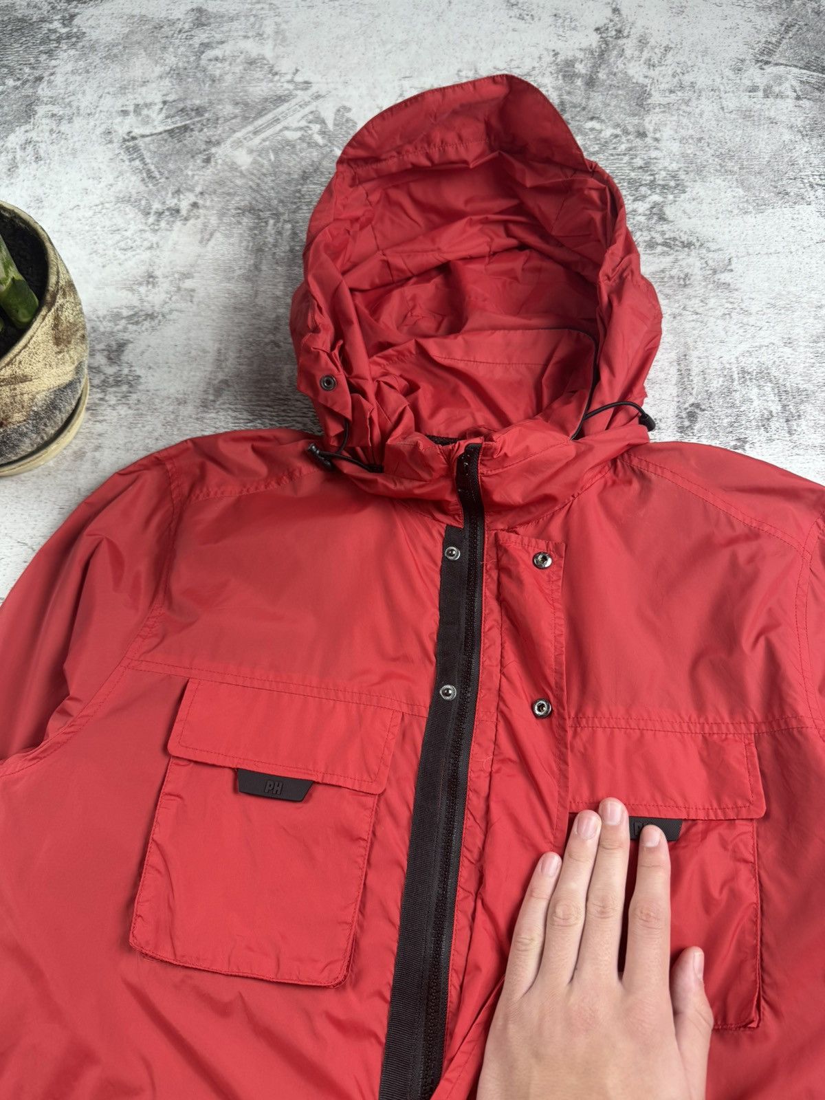 Vintage Peaceful Hooligan Dudley Red Zip Men’s XL Nylon Pocket Jacket Winderbreaker Size US XL / EU 56 / 4 - 11 Thumbnail
