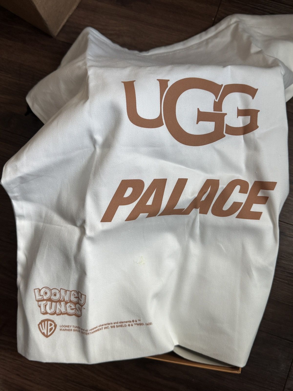 Palace × Umbro 10M / 11W PALACE UGG TASMAN SLIPPER LOONEY TUNES BLACK Size US 10 / EU 43 - 4 Thumbnail