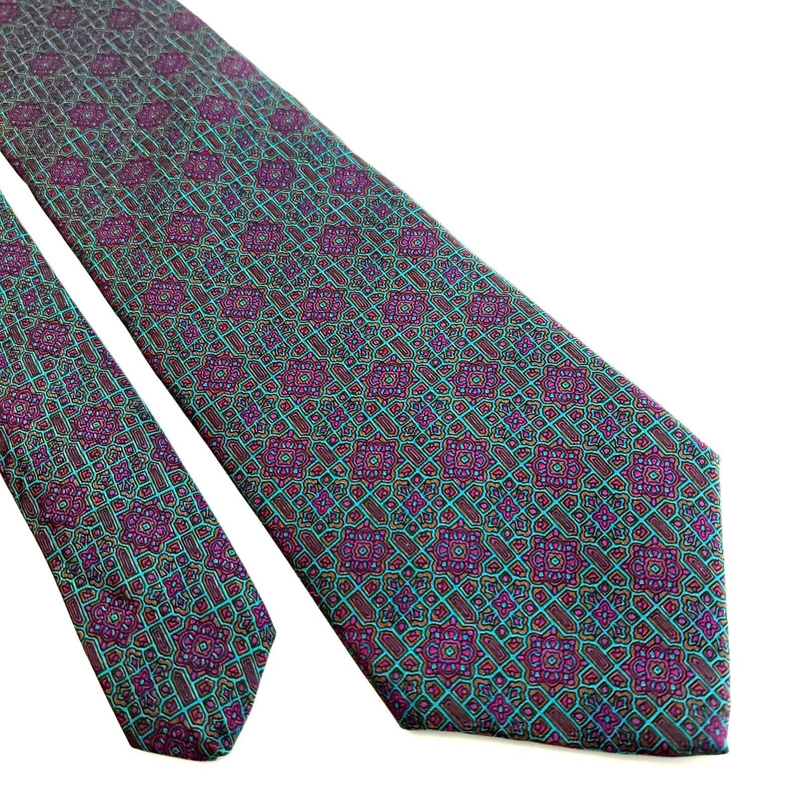 Guy Laroche Guy Laroche Green Purple Abstract Geometric Print Short Silk Size ONE SIZE - 1 Thumbnail
