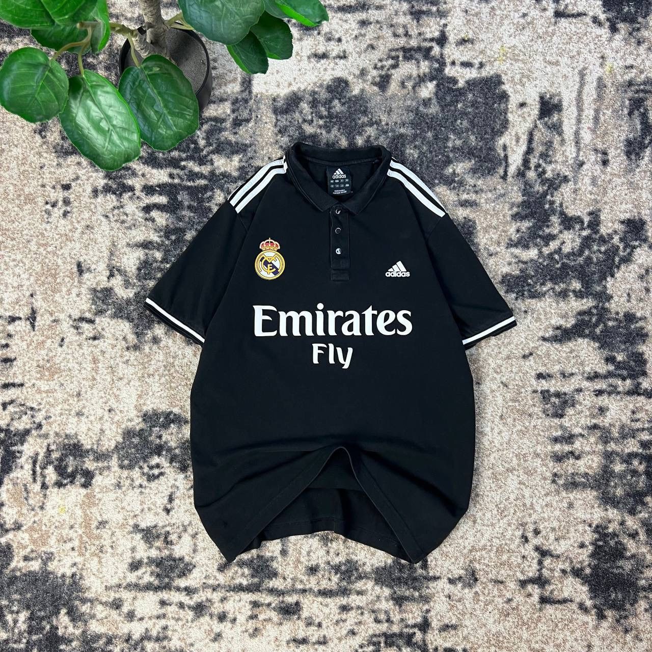 Adidas Adidas x Real Madrid Vintage Y2K Soccer Polo T-Shirt Size US L / EU 52-54 / 3 - 1 Thumbnail