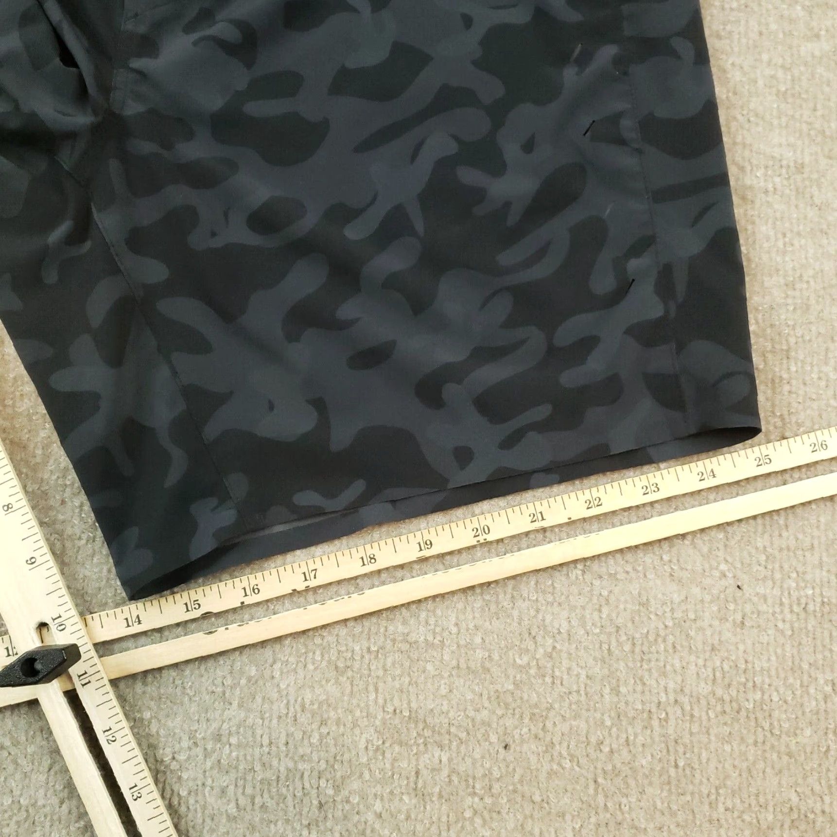 Ten Thousand Ten Thousand Mens Medium Black Camouflage Athletic Shorts 30x8 Elastic Waist Pockets Size US 30 / EU 46 - 4 Thumbnail