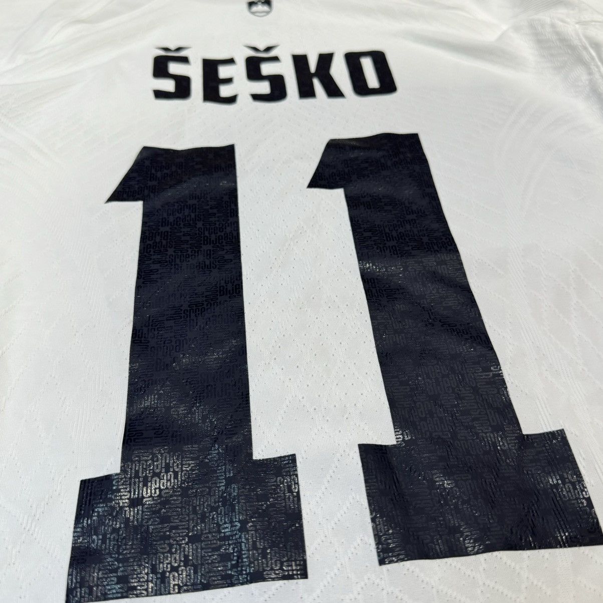 Nike Slovenia 24/25 player issue home shirt #11 Sesko (Bnwt) Size US L / EU 52-54 / 3 - 6 Thumbnail